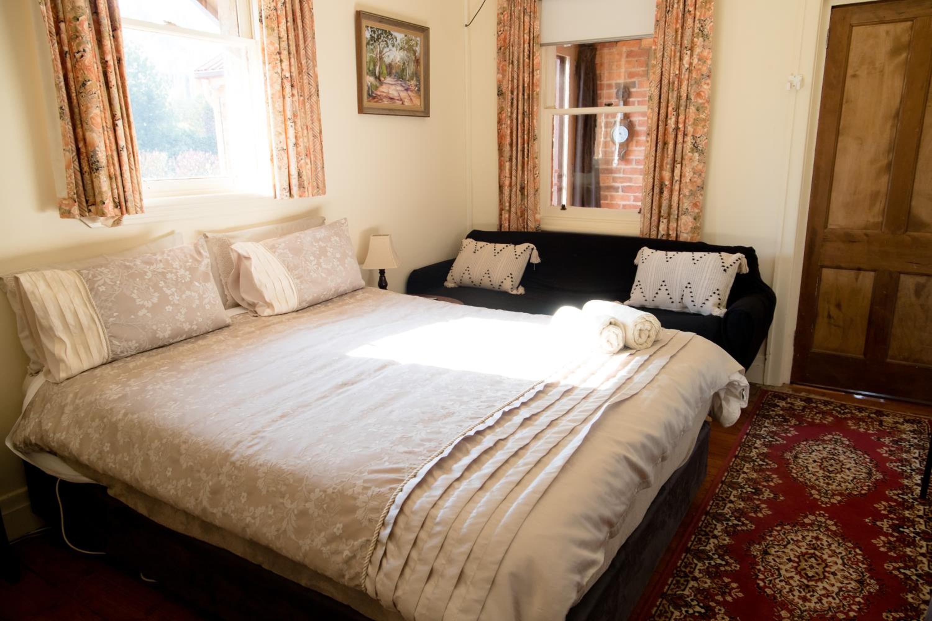 Pierrepoint Accommodation