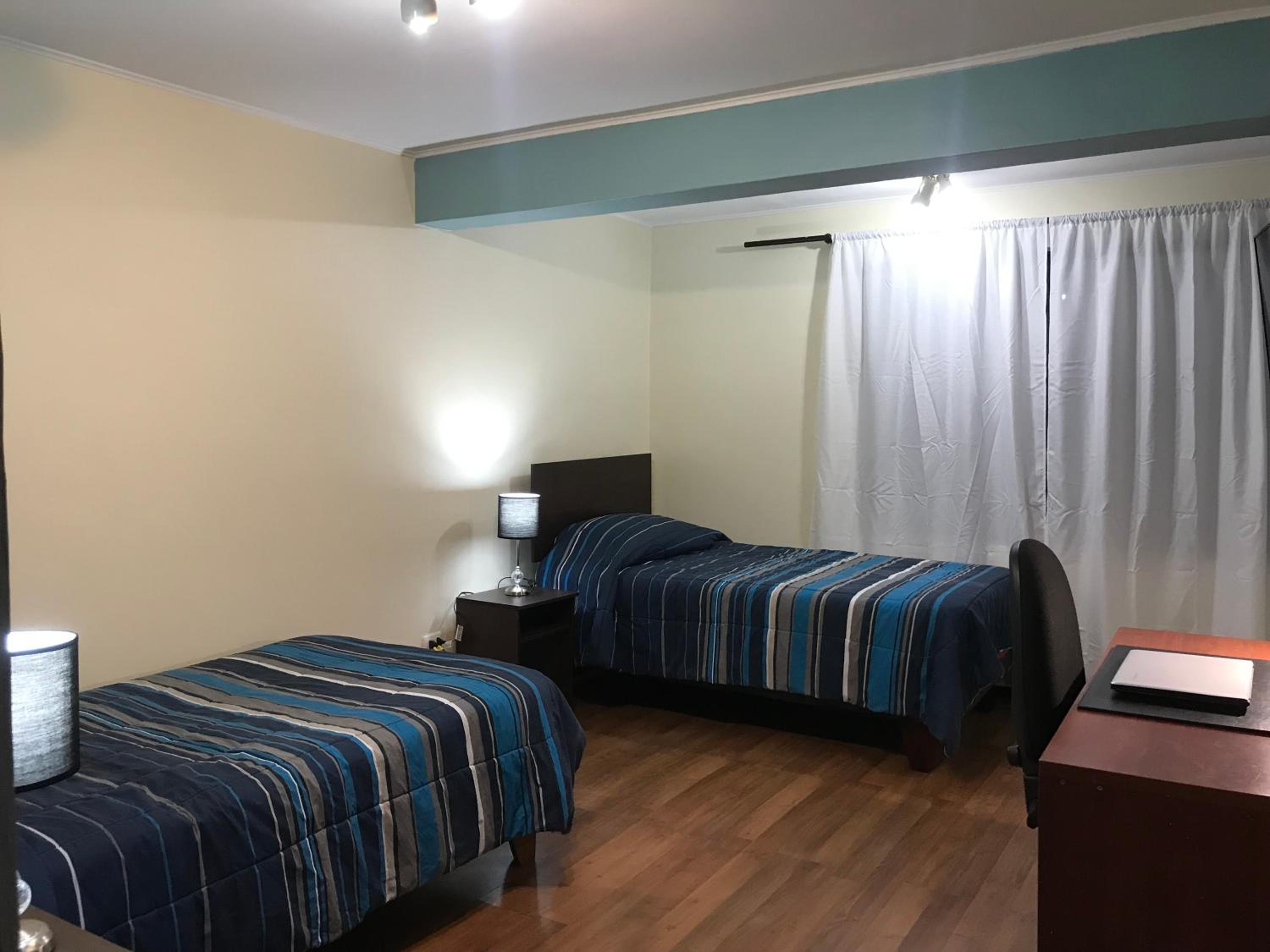 Casa ejecutiva 5 dormitorios ideal empresas 7-8 huéspedes