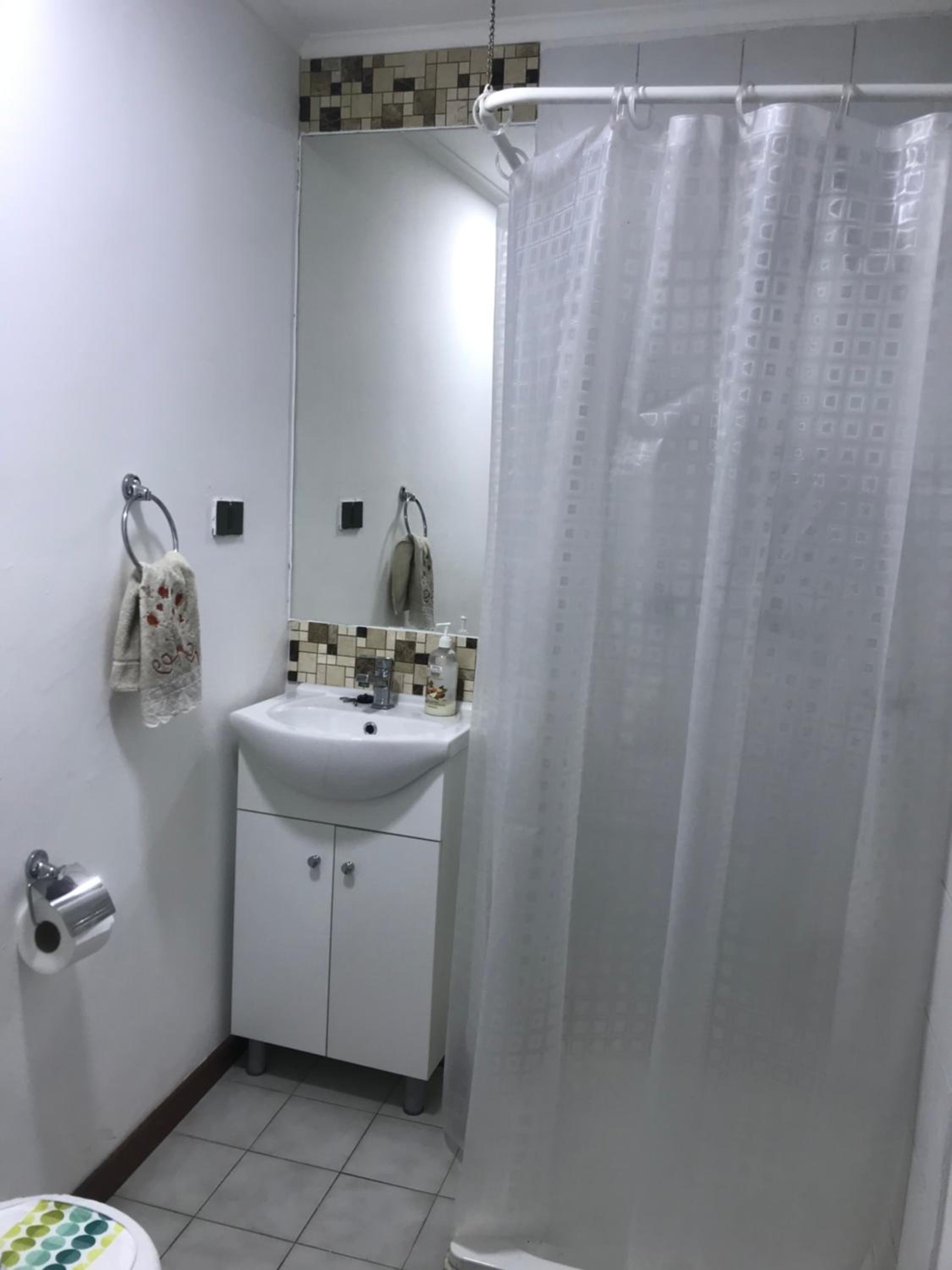 Casa ejecutiva 5 dormitorios ideal empresas 7-8 huéspedes