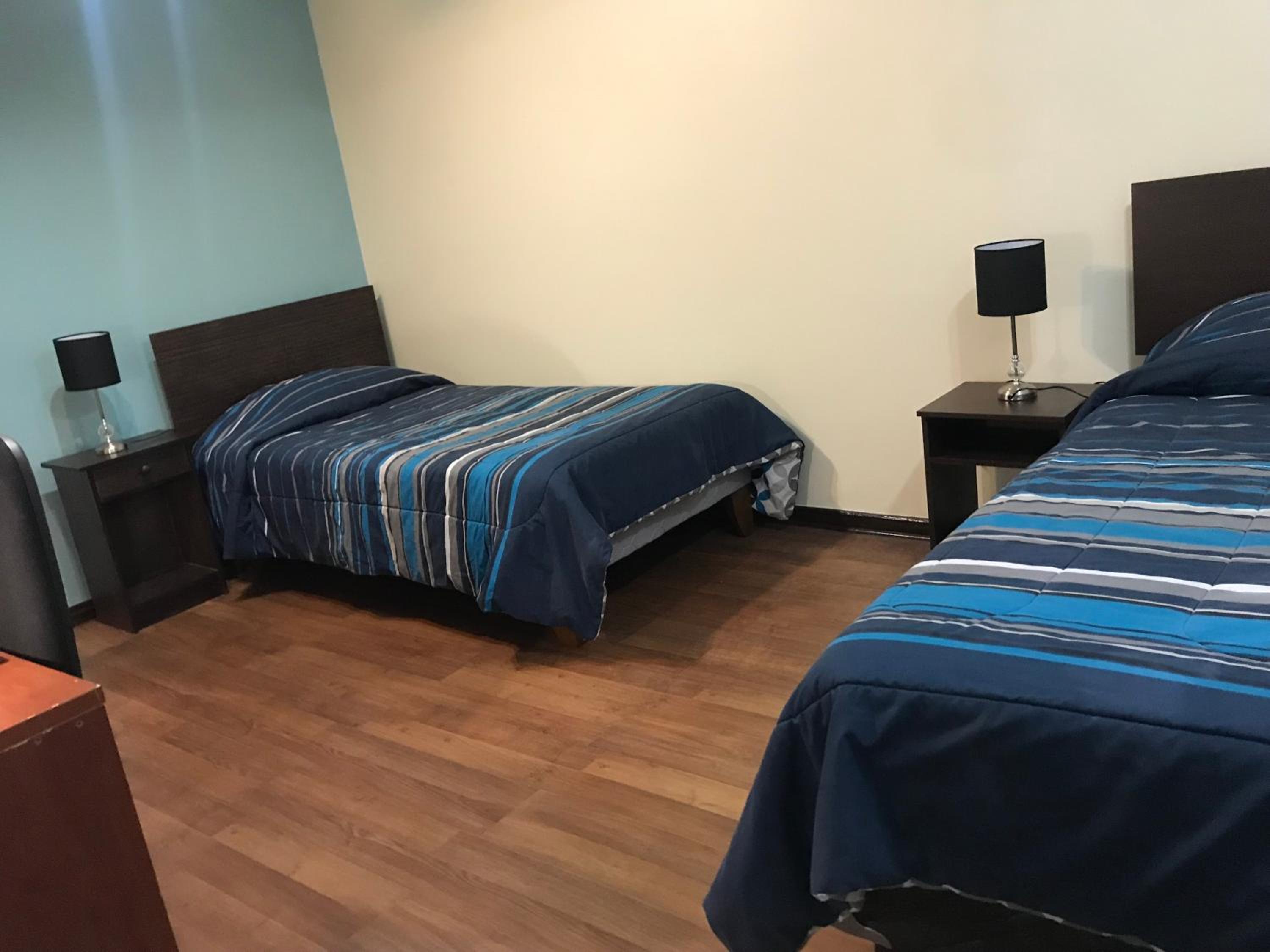 Casa ejecutiva 5 dormitorios ideal empresas 7-8 huéspedes