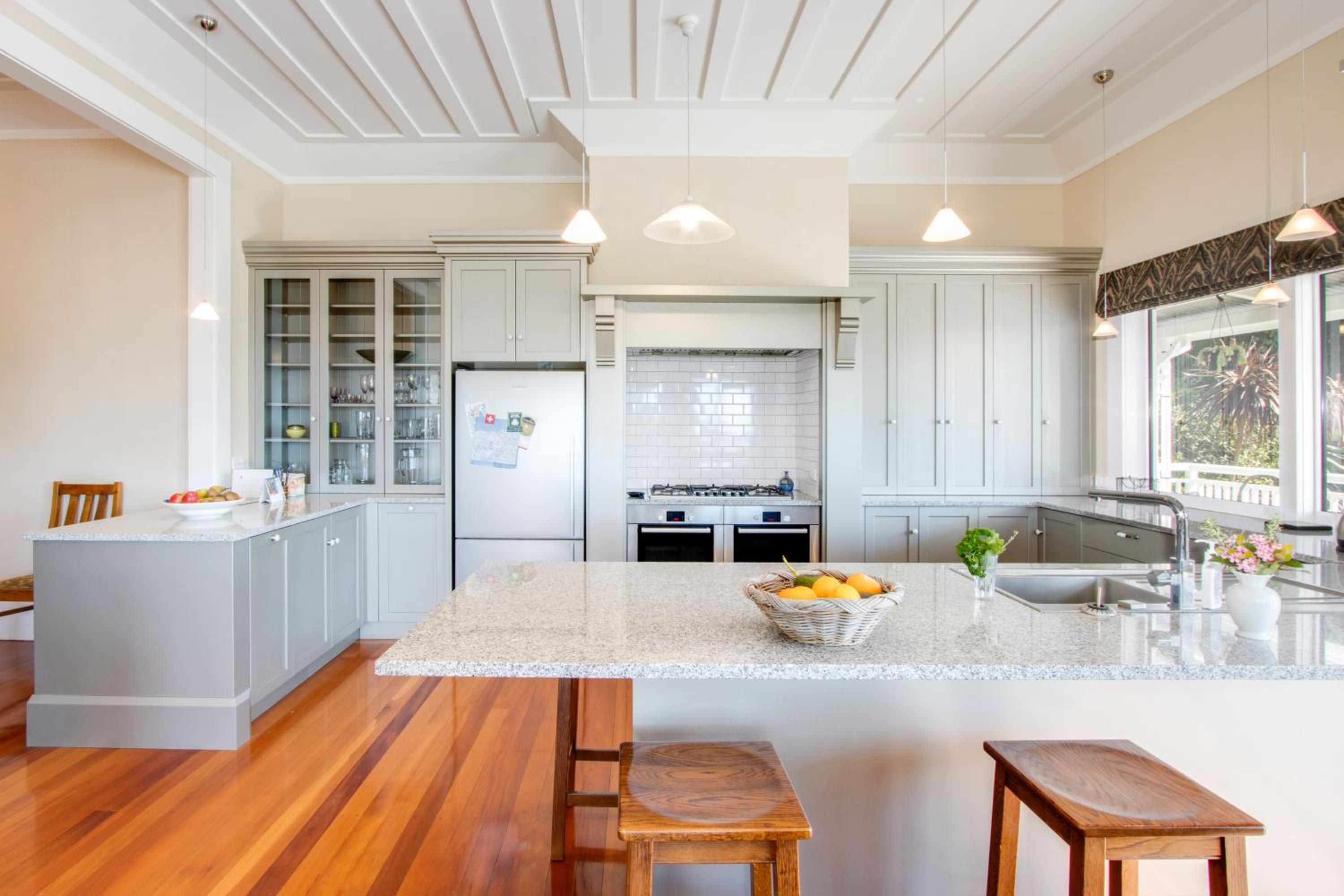 The Verandah - Napier Holiday Home view 5