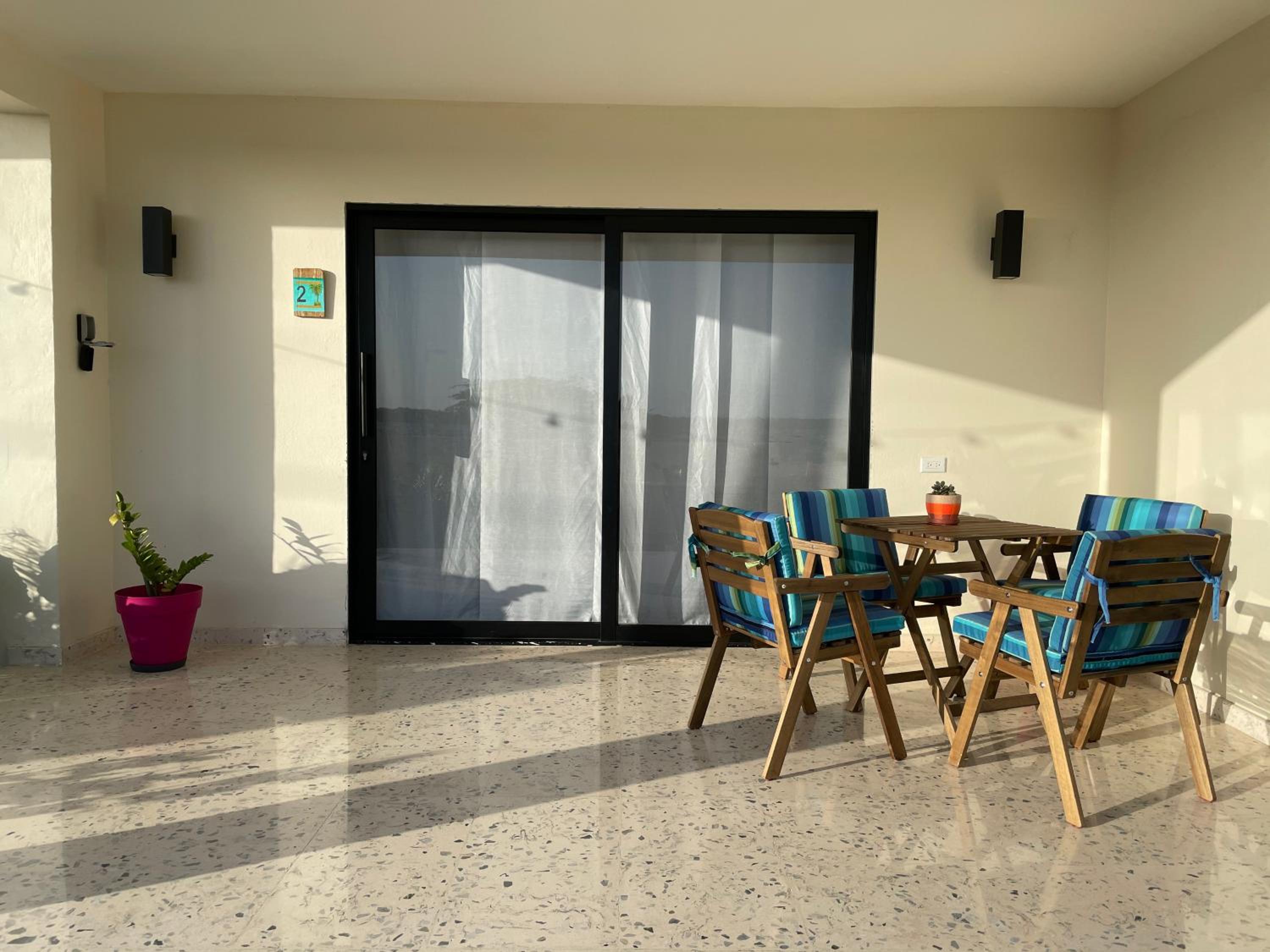 Vistalmar Ocean Suites