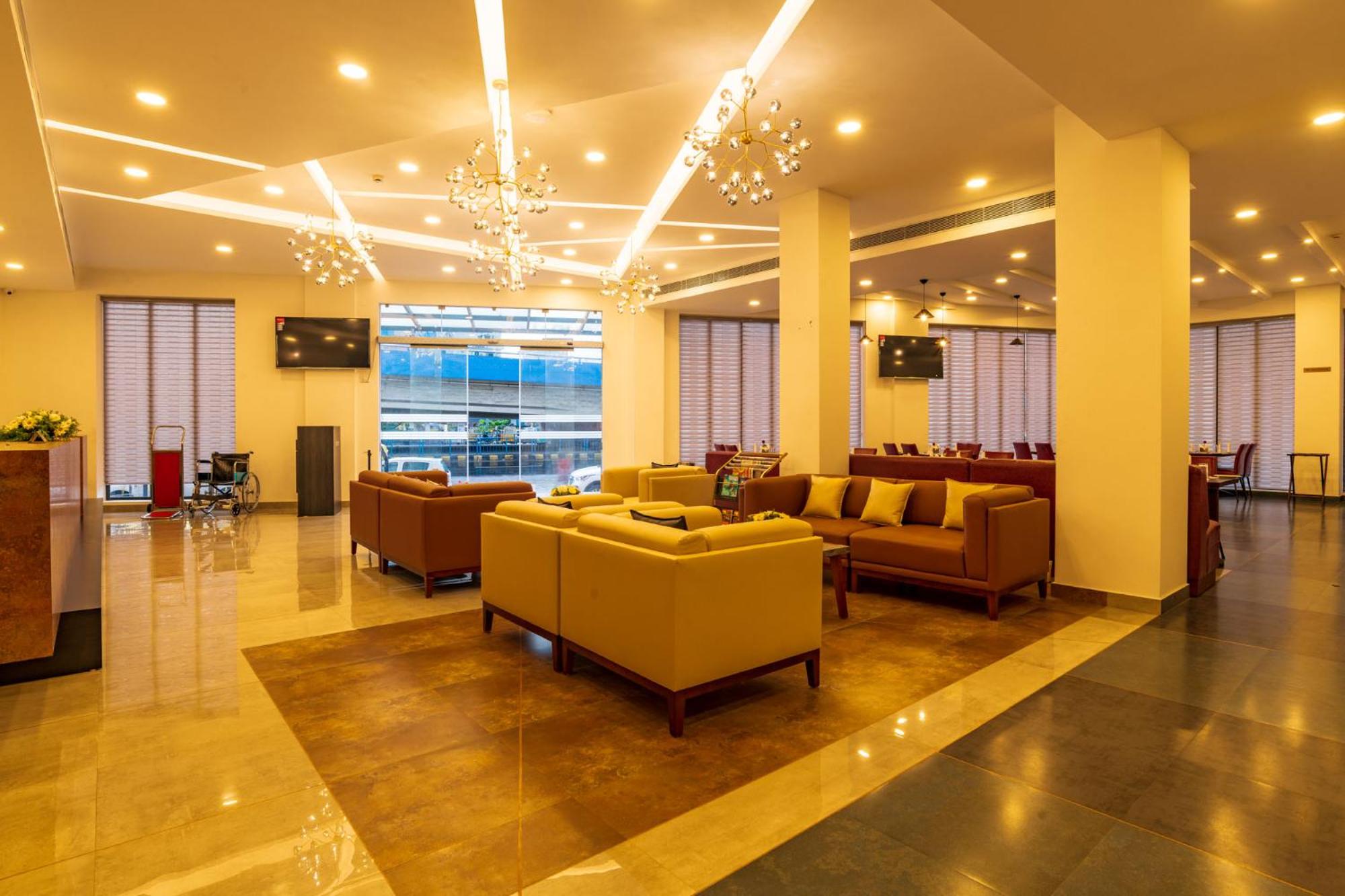 Cochin Vacations - Arctic Hotel - Property Image 6