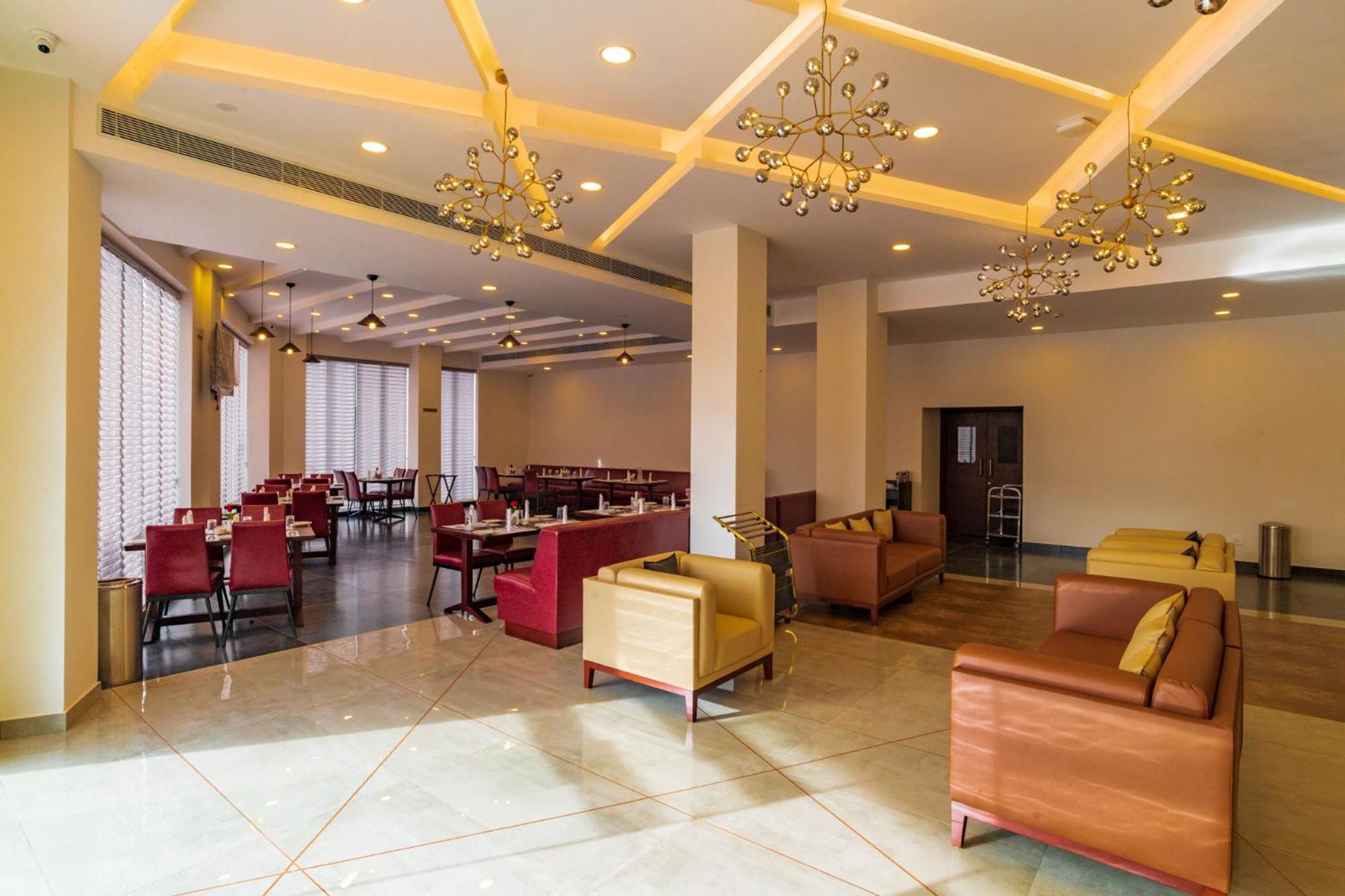 Cochin Vacations - Arctic Hotel - Property Image 12