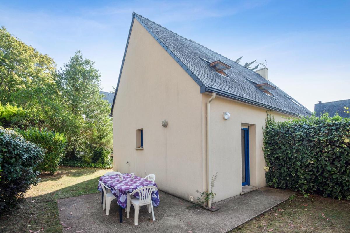 Appartement de 2 chambres avec vue sur la ville et jardin amenage a Arzon a 1 km de la plage