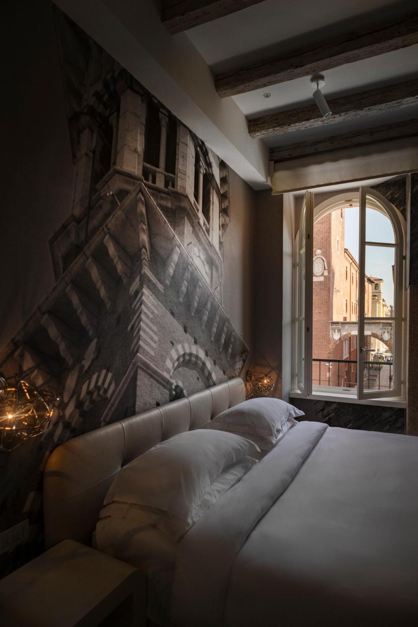Lords of Verona Luxury Apartments