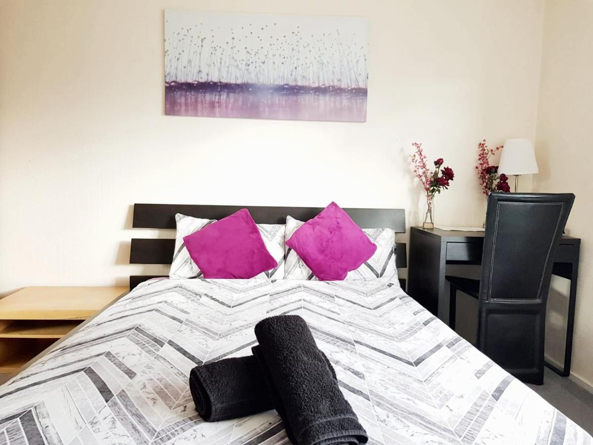 Tower Bridge Rooms