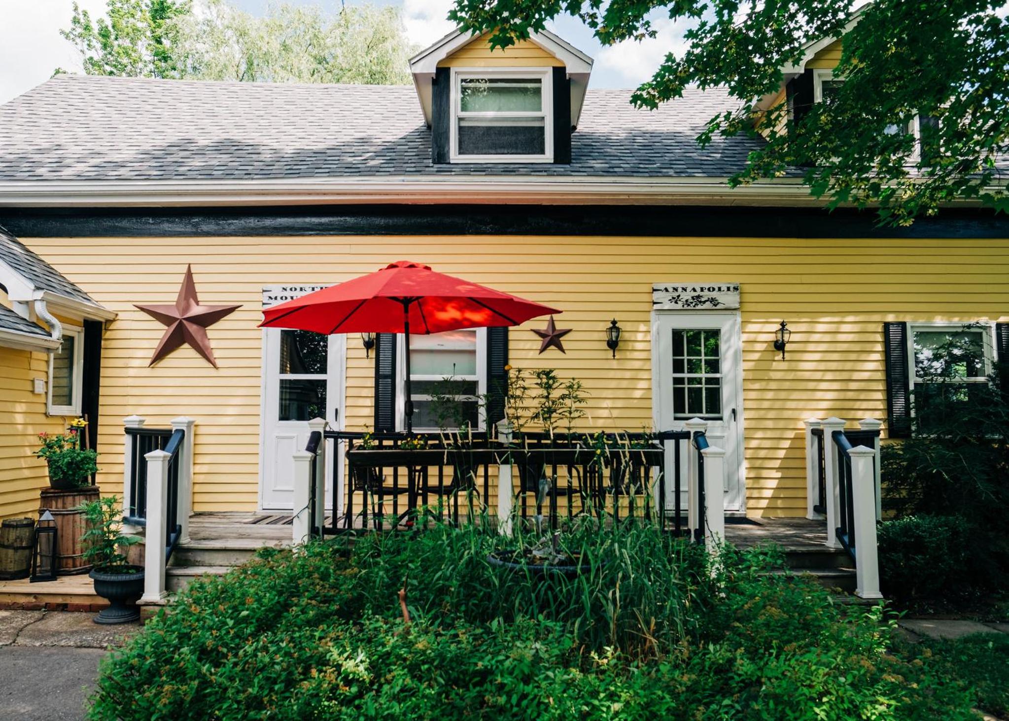 Farmhouse Inn B&B