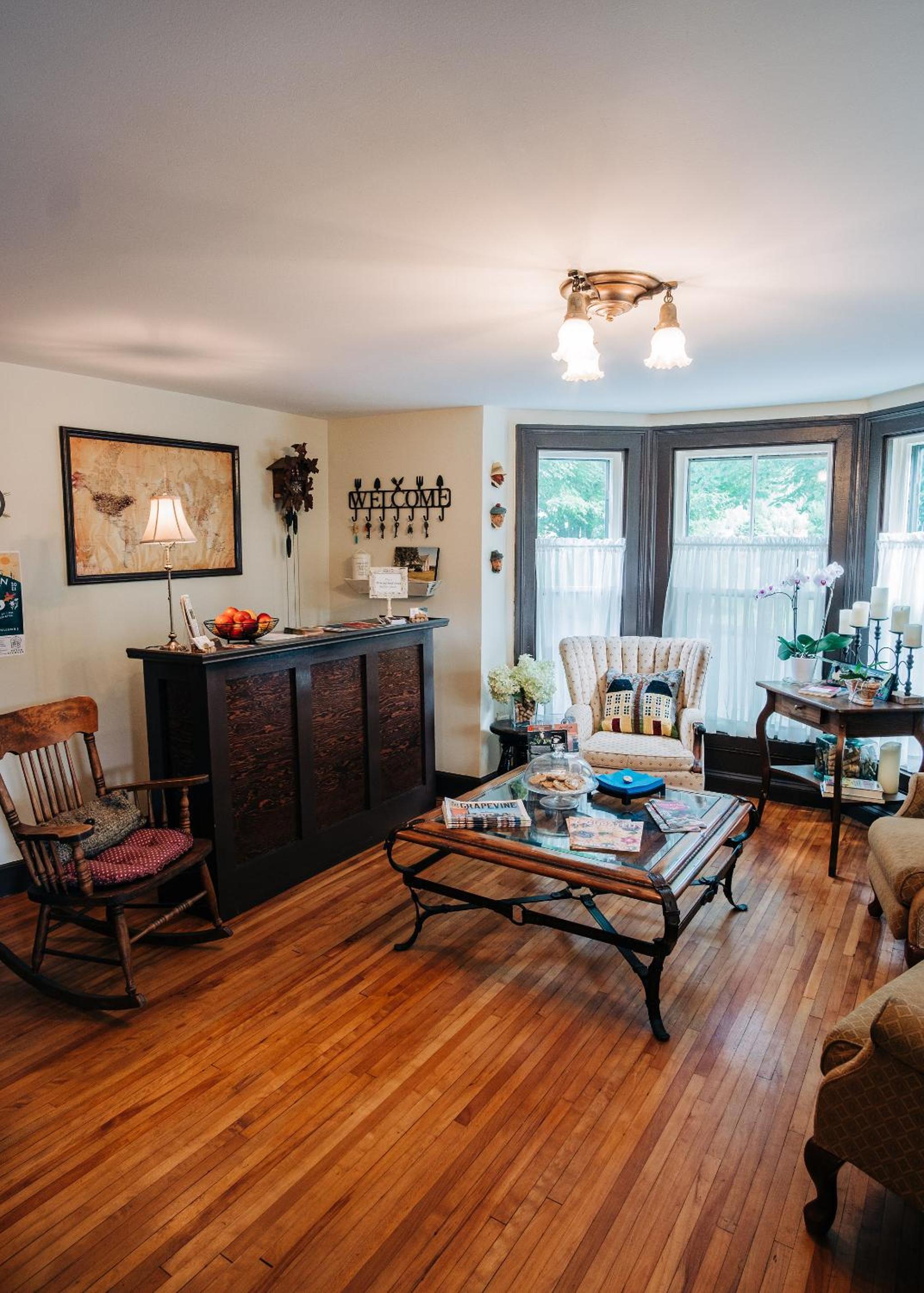 Farmhouse Inn B&B