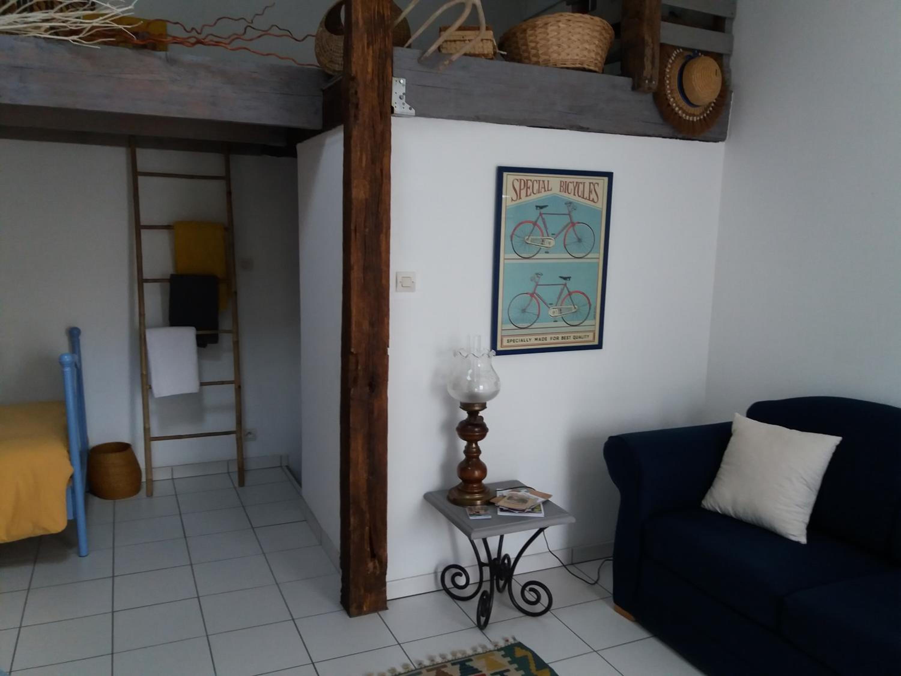 Photo 9