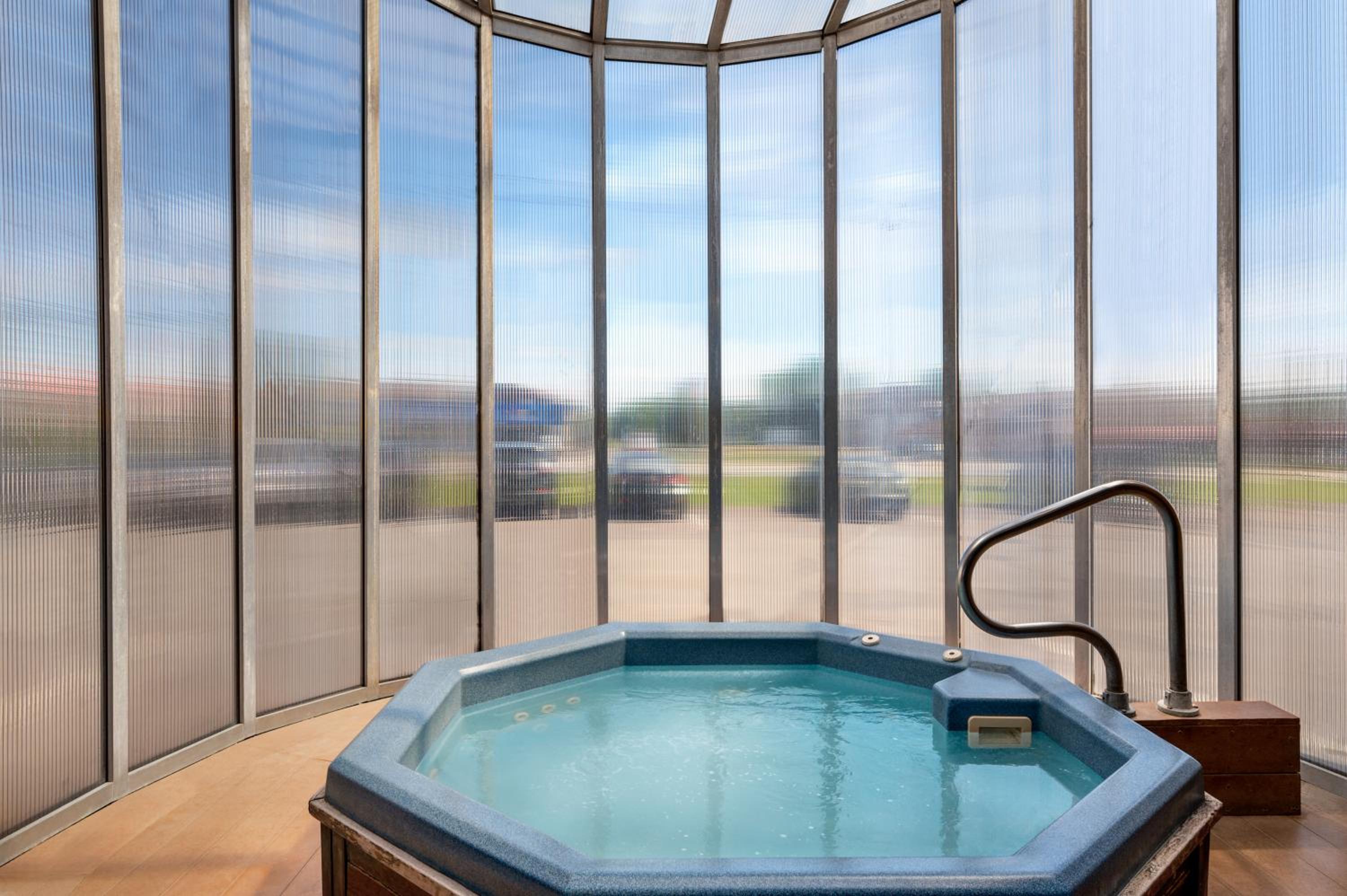 Fredericton Vacations - Days Inn by Wyndham Fredericton - Property Image 10