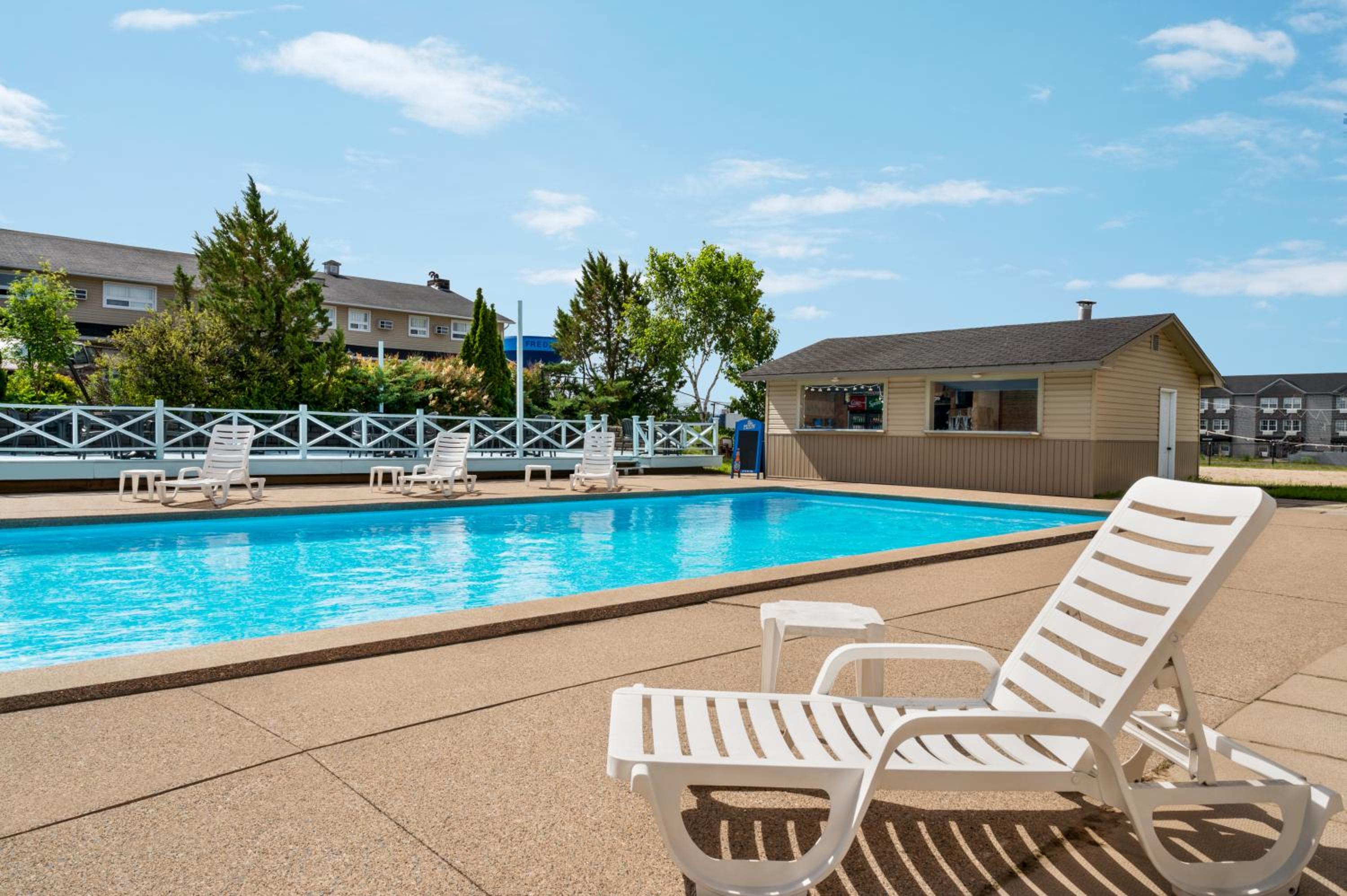 Fredericton Vacations - Days Inn by Wyndham Fredericton - Property Image 1