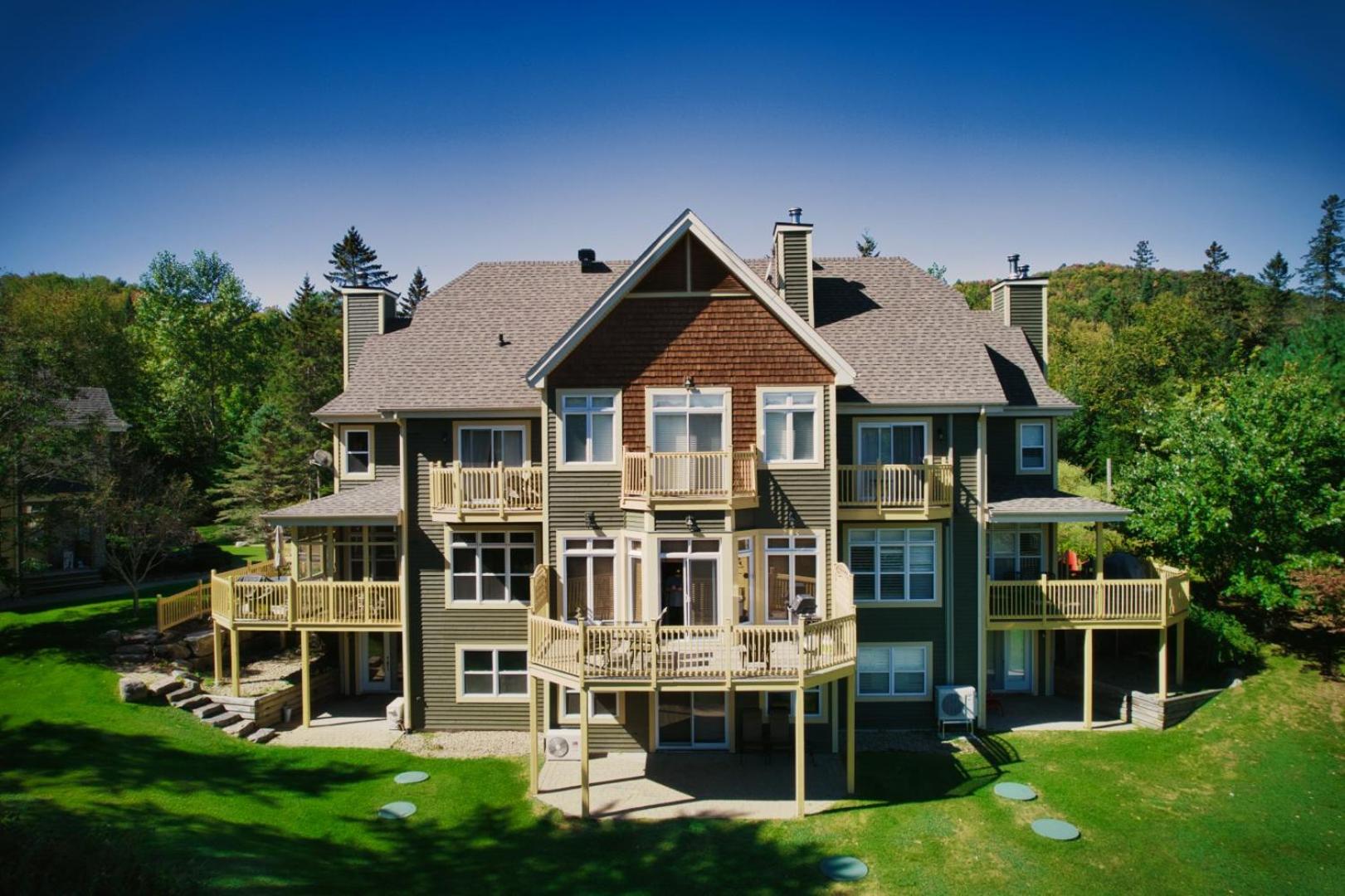 Aiglon by Rendez-Vous Mont-Tremblant-0