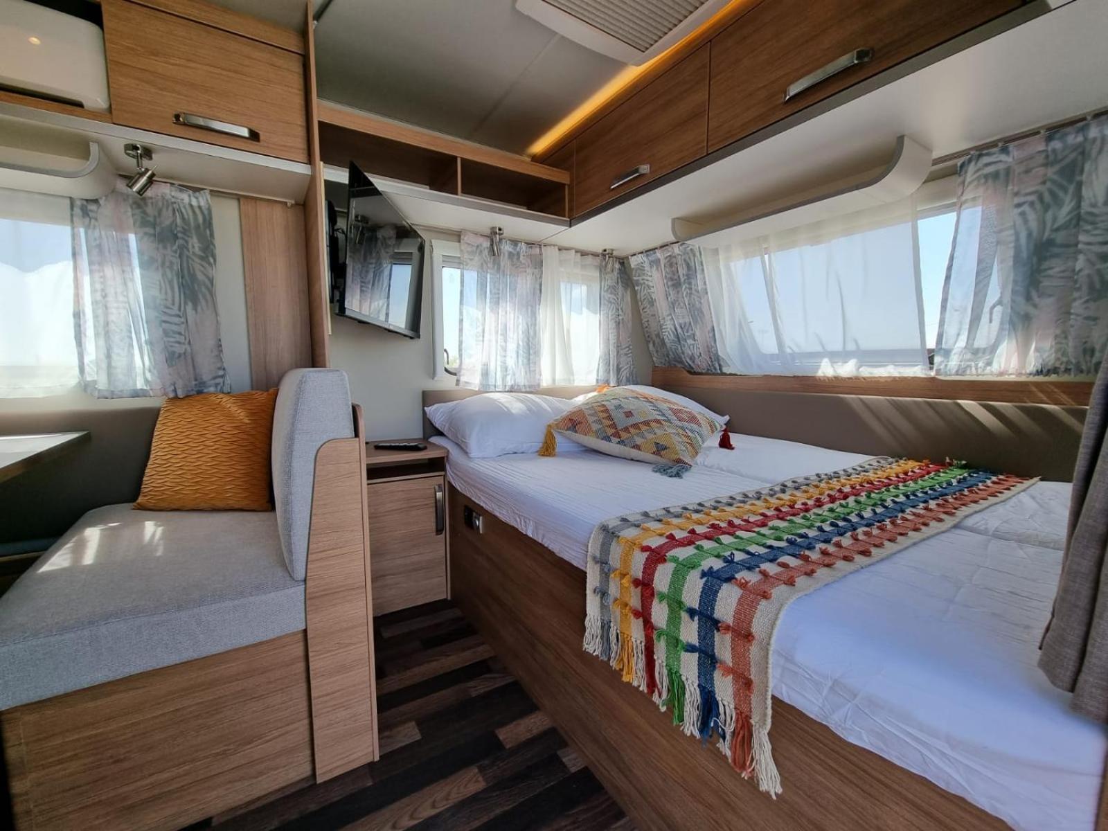 Glamping Caravans At The Farm - גלמפינג קרוואנים בחווה view 4