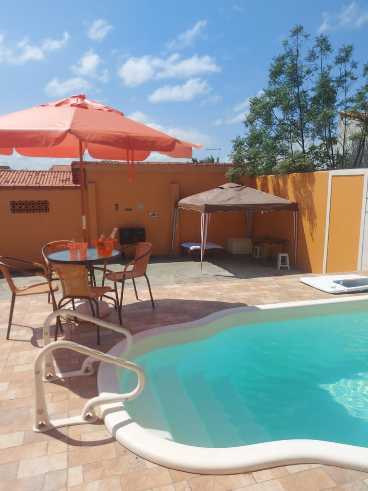 Casa Coral em Saquarema