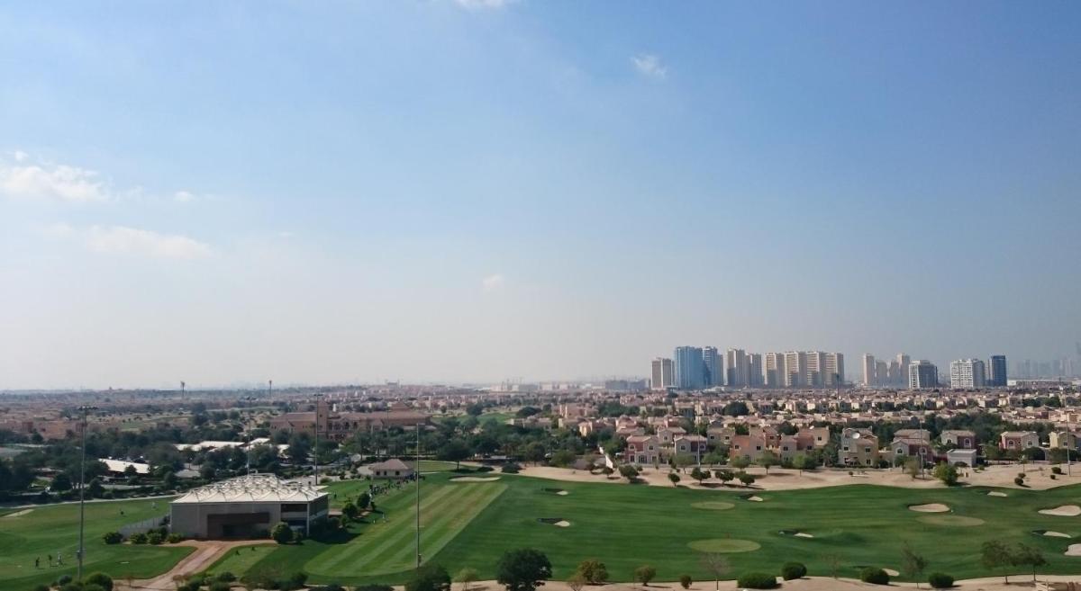 Fully Furnished Studio with Golf views and Gym