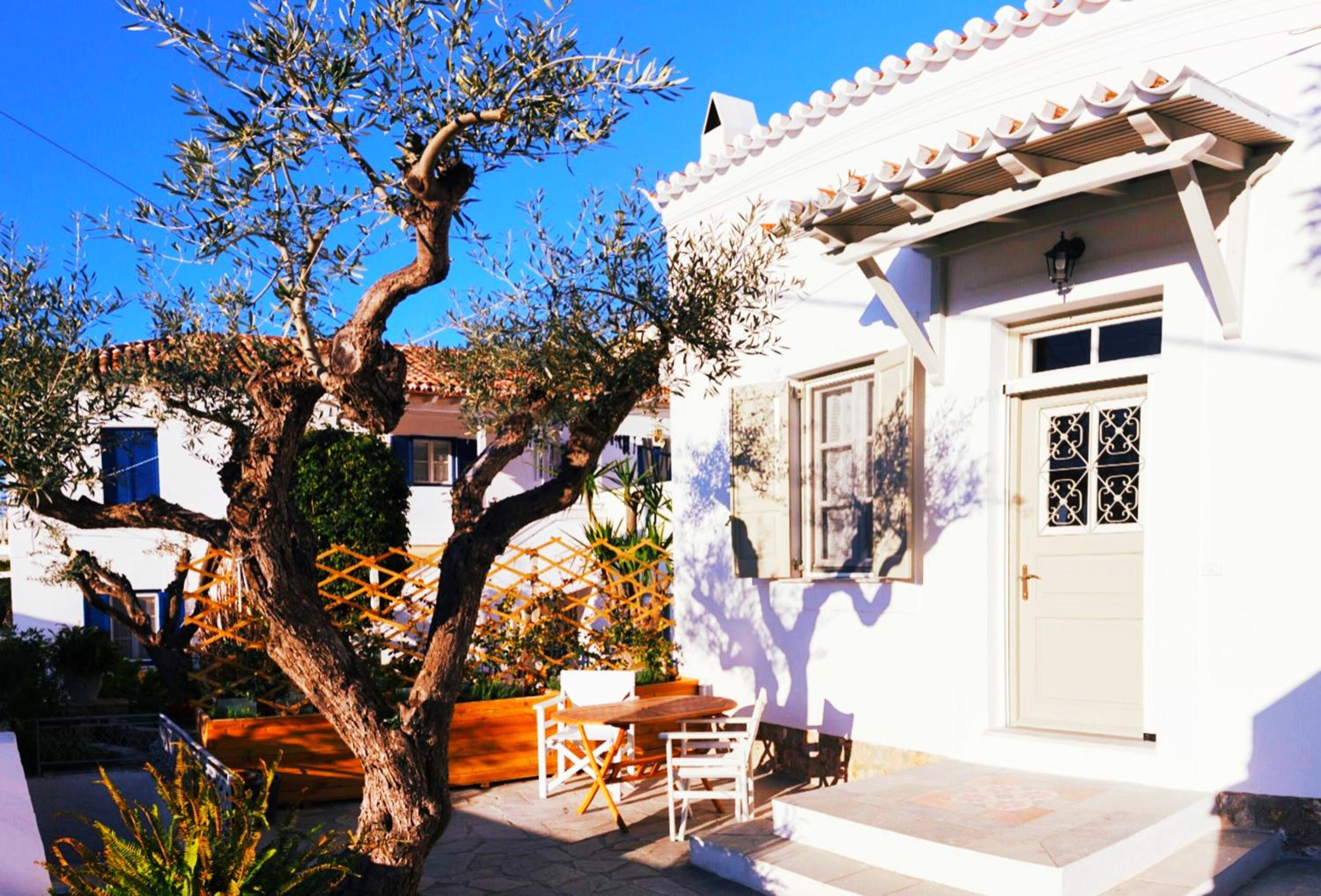 Hotel Aria House - Image 1