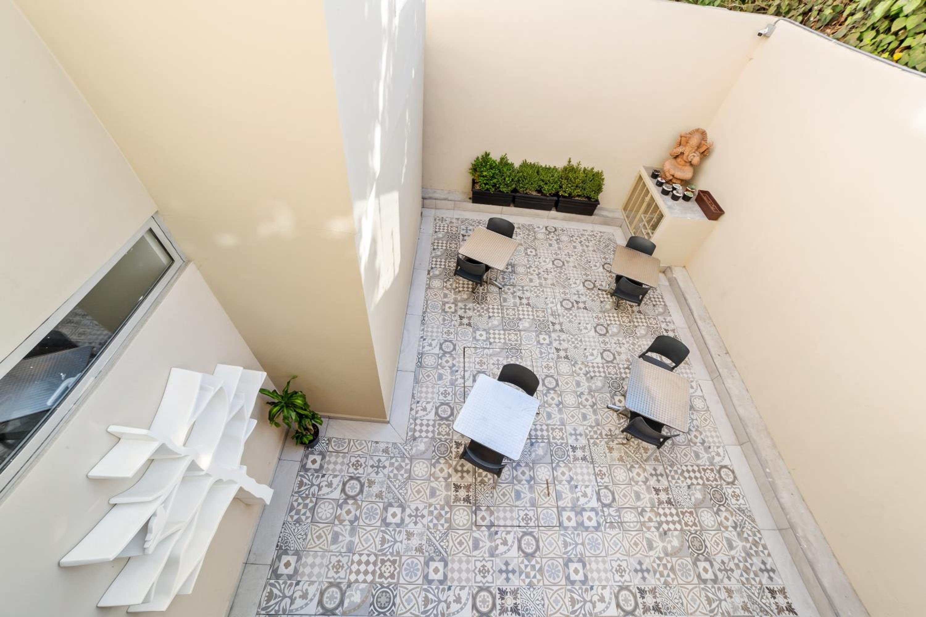 Árbol Suites