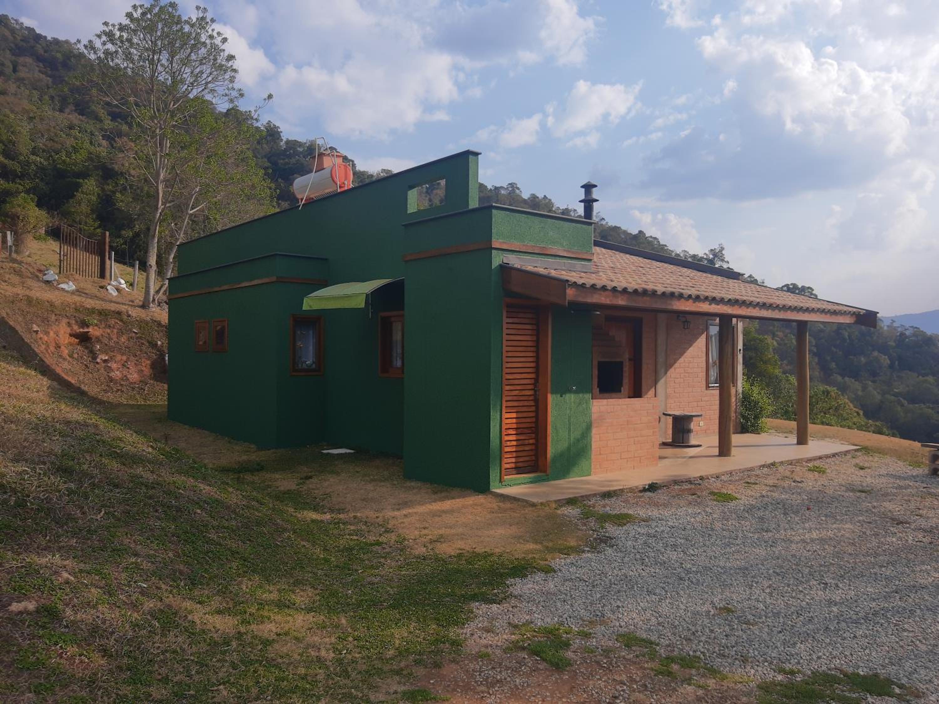 CASA NA MONTANHA