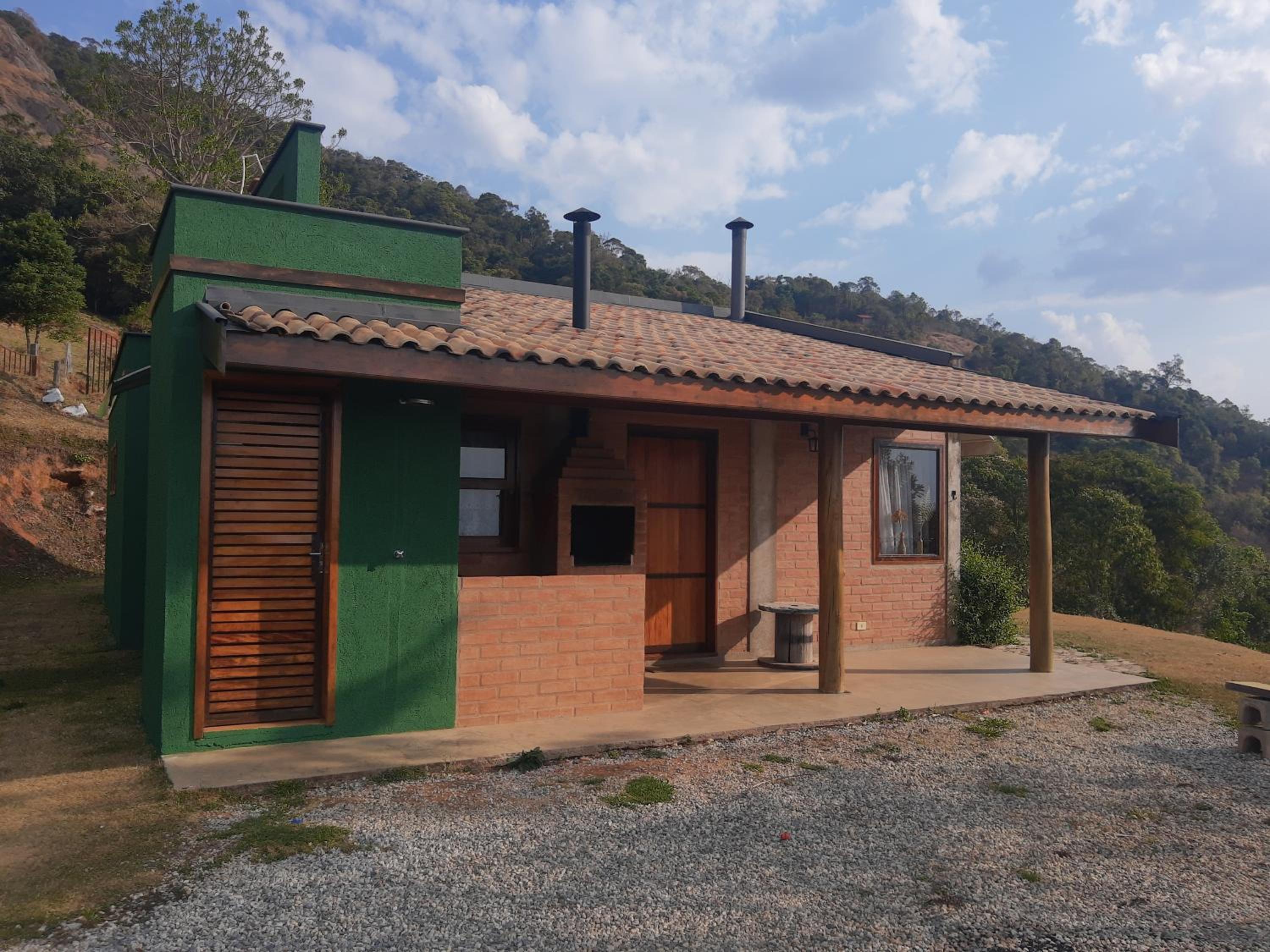 CASA NA MONTANHA