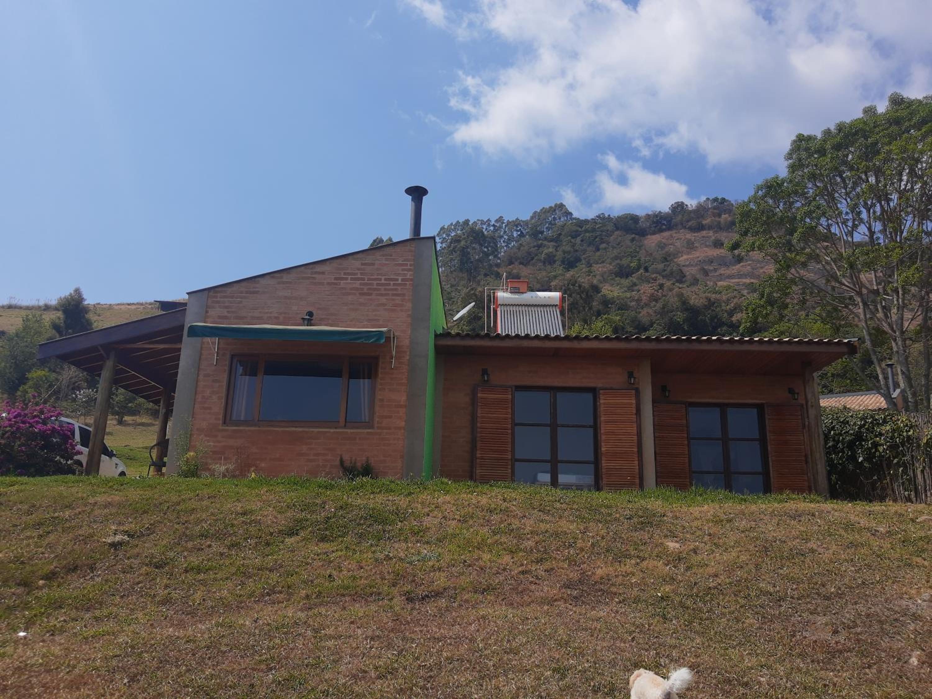 CASA NA MONTANHA