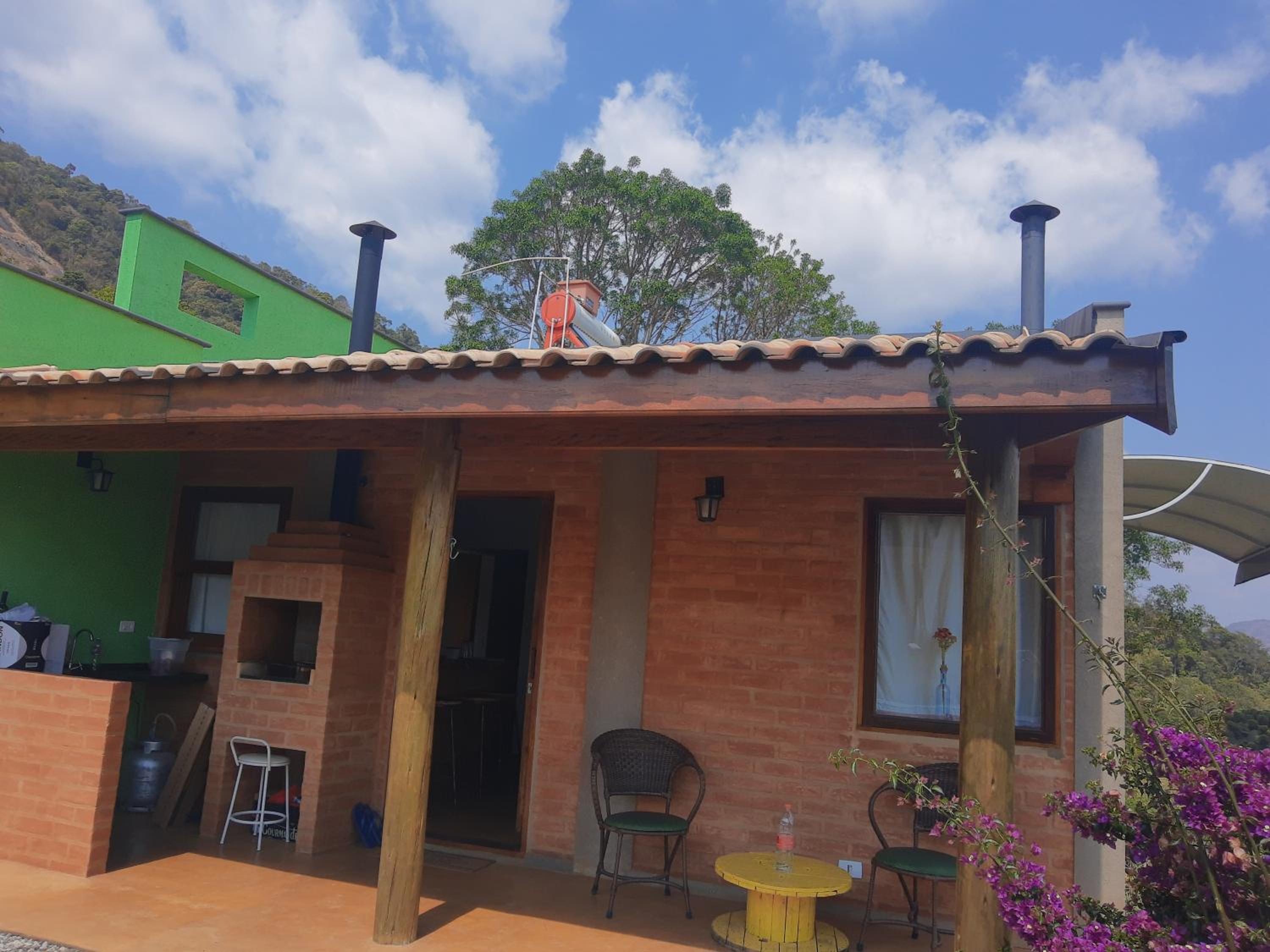 CASA NA MONTANHA