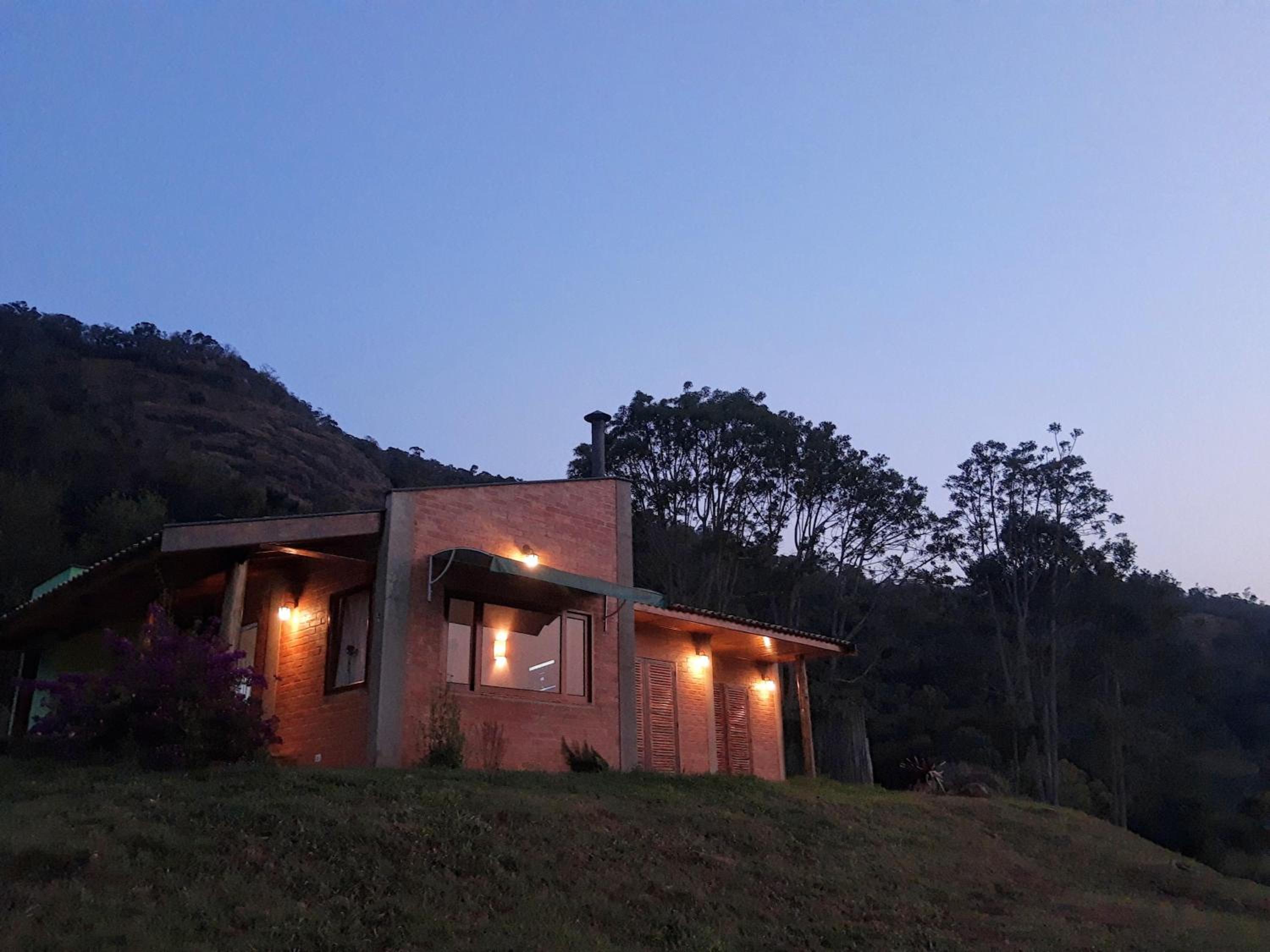 CASA NA MONTANHA