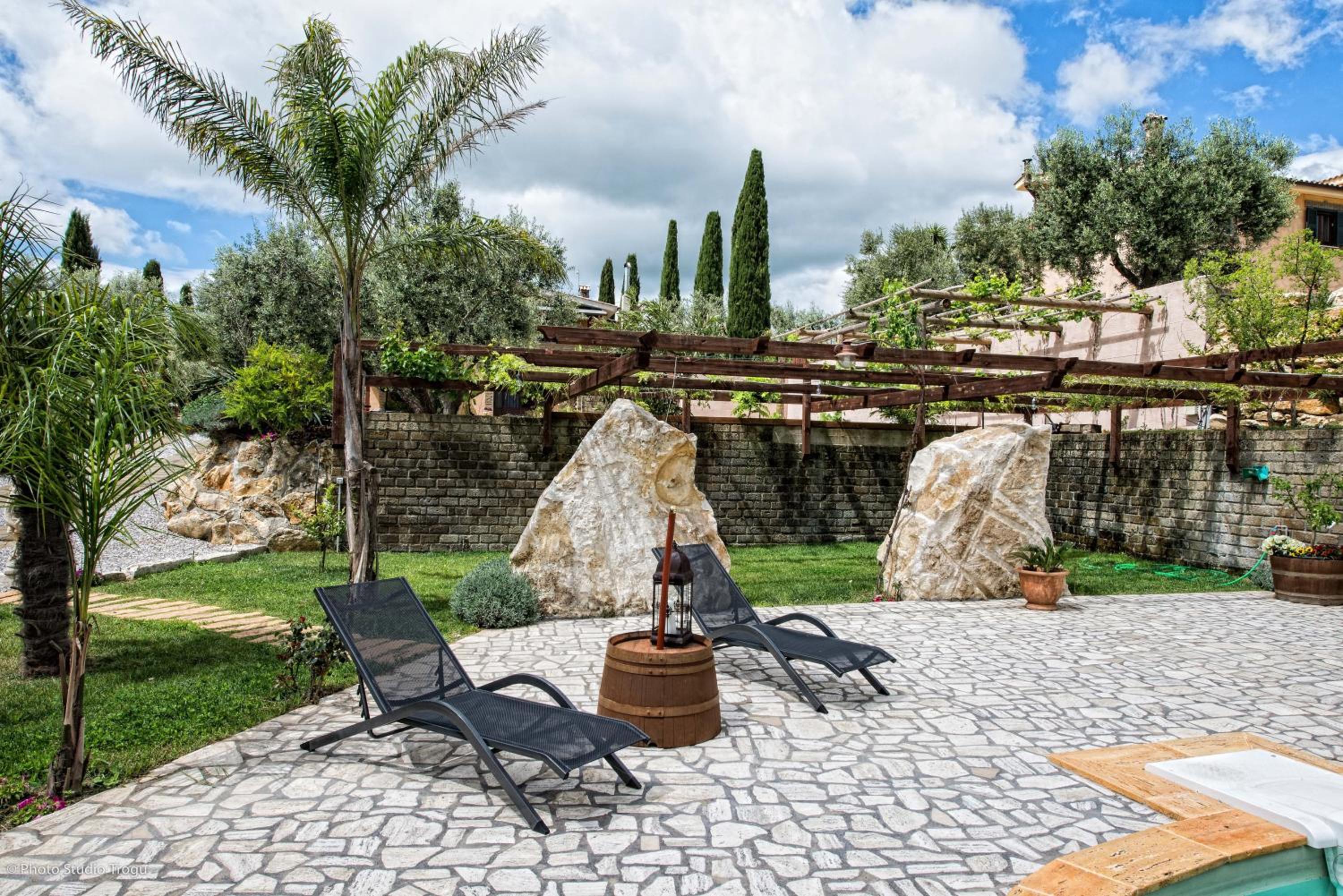 Il Giardino dei Flintstones B&B