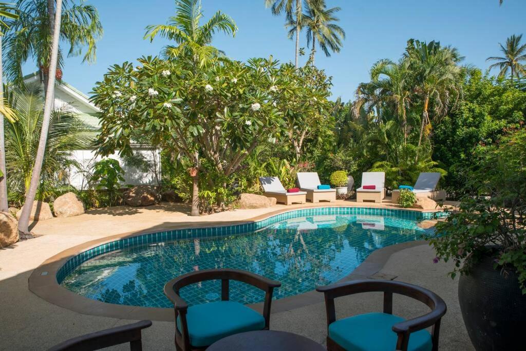 4BR Walk to Beach Private Pool & Jacuzzi view 4
