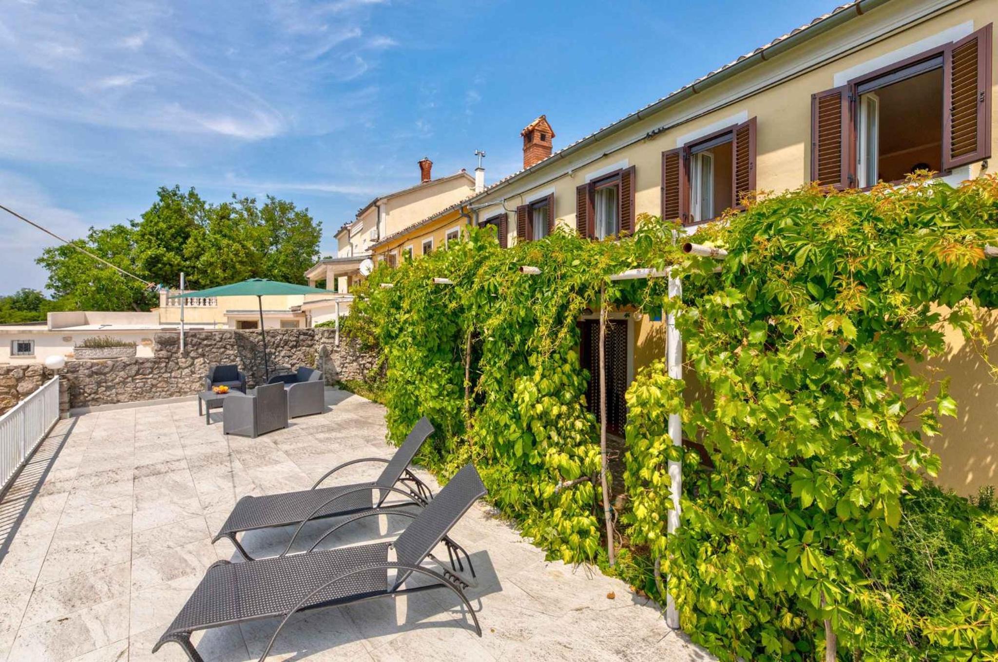 Apartment in Crikvenica 39149