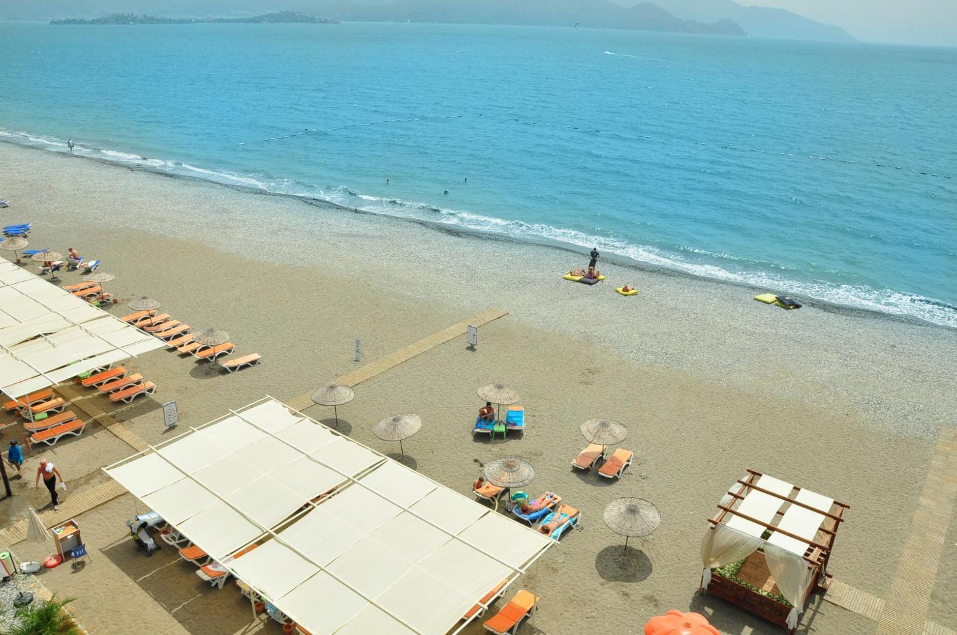 Fethiye Çalış'da Denize Sıfır Özel Plajlı Lüks Daire view 5