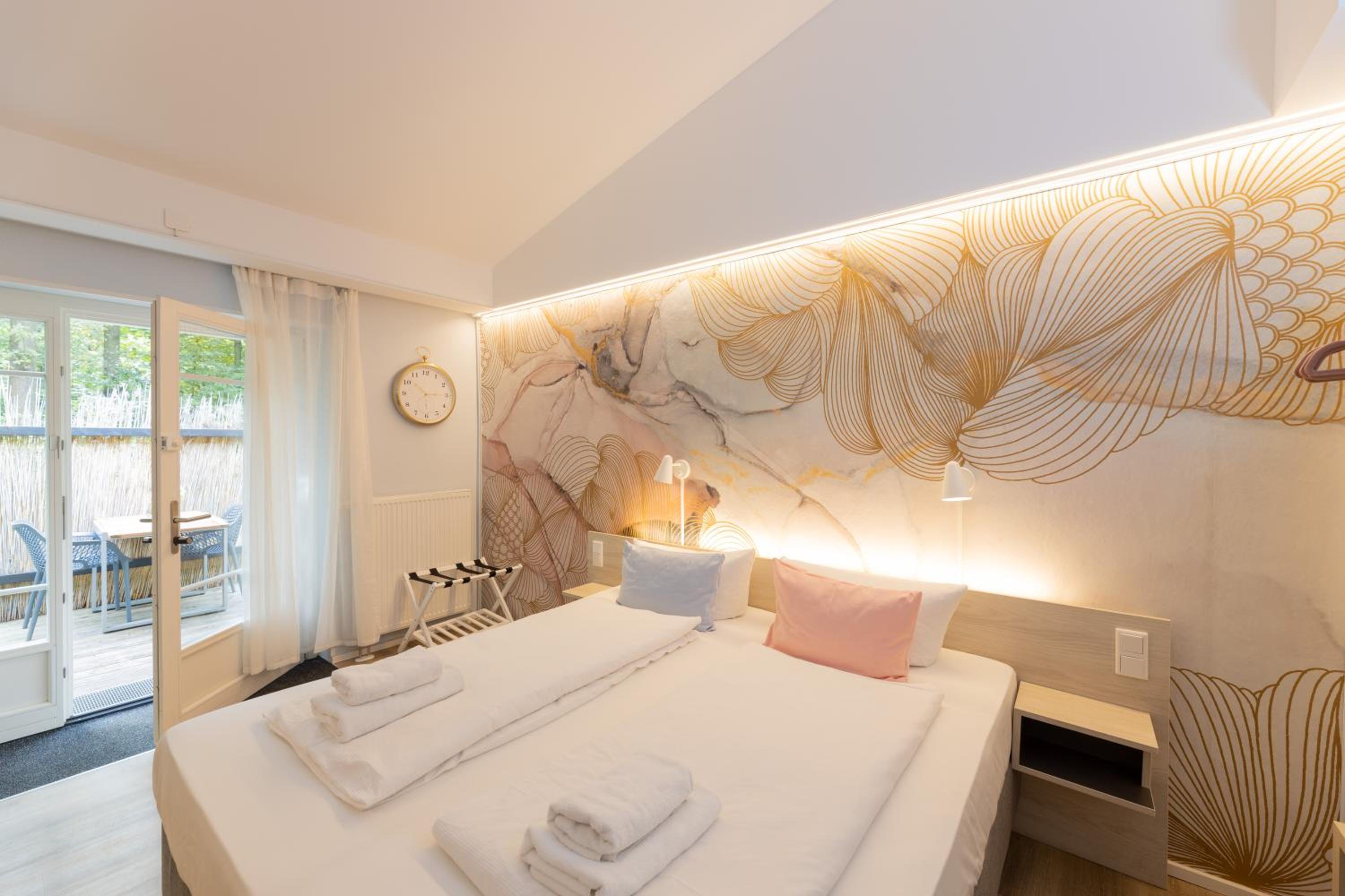 Little Suite Apartments