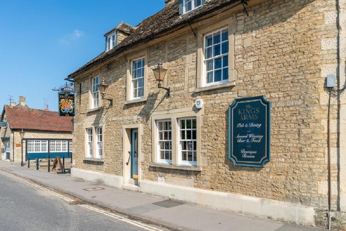 Melksham Vacations - The Kings Arms Hotel - Property Image 3