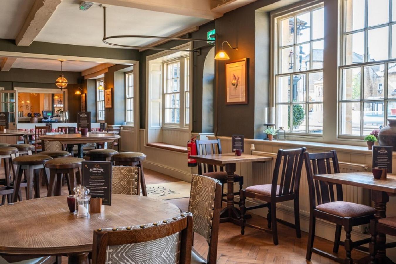 Melksham Vacations - The Kings Arms Hotel - Property Image 5