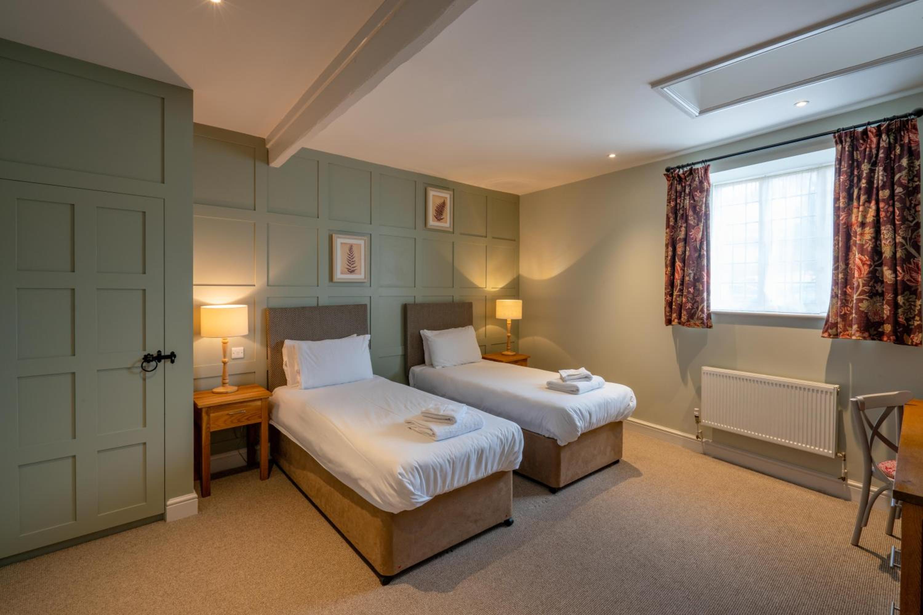 Melksham Vacations - The Kings Arms Hotel - Property Image 12