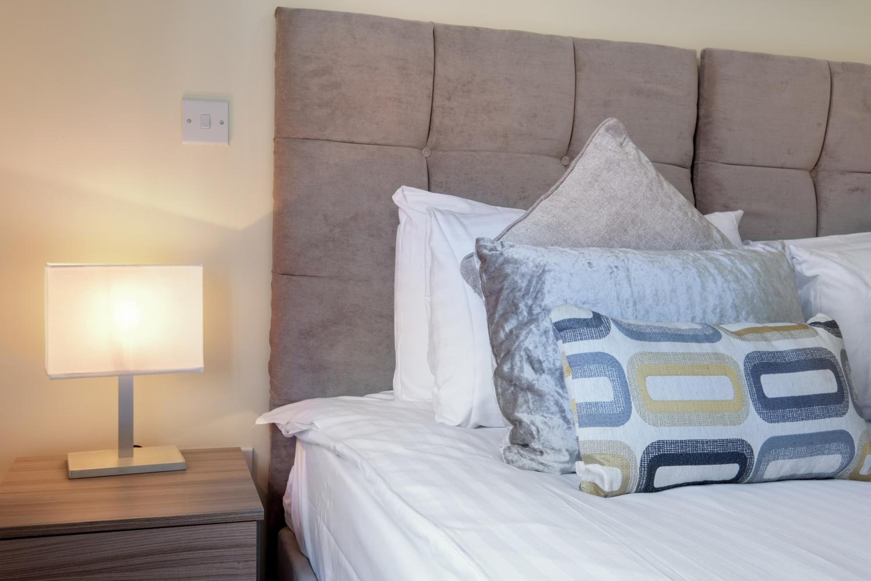 London Heathrow Living Holywell Serviced Houses - 3 and 4 bedrooms By 360stays, photo 114