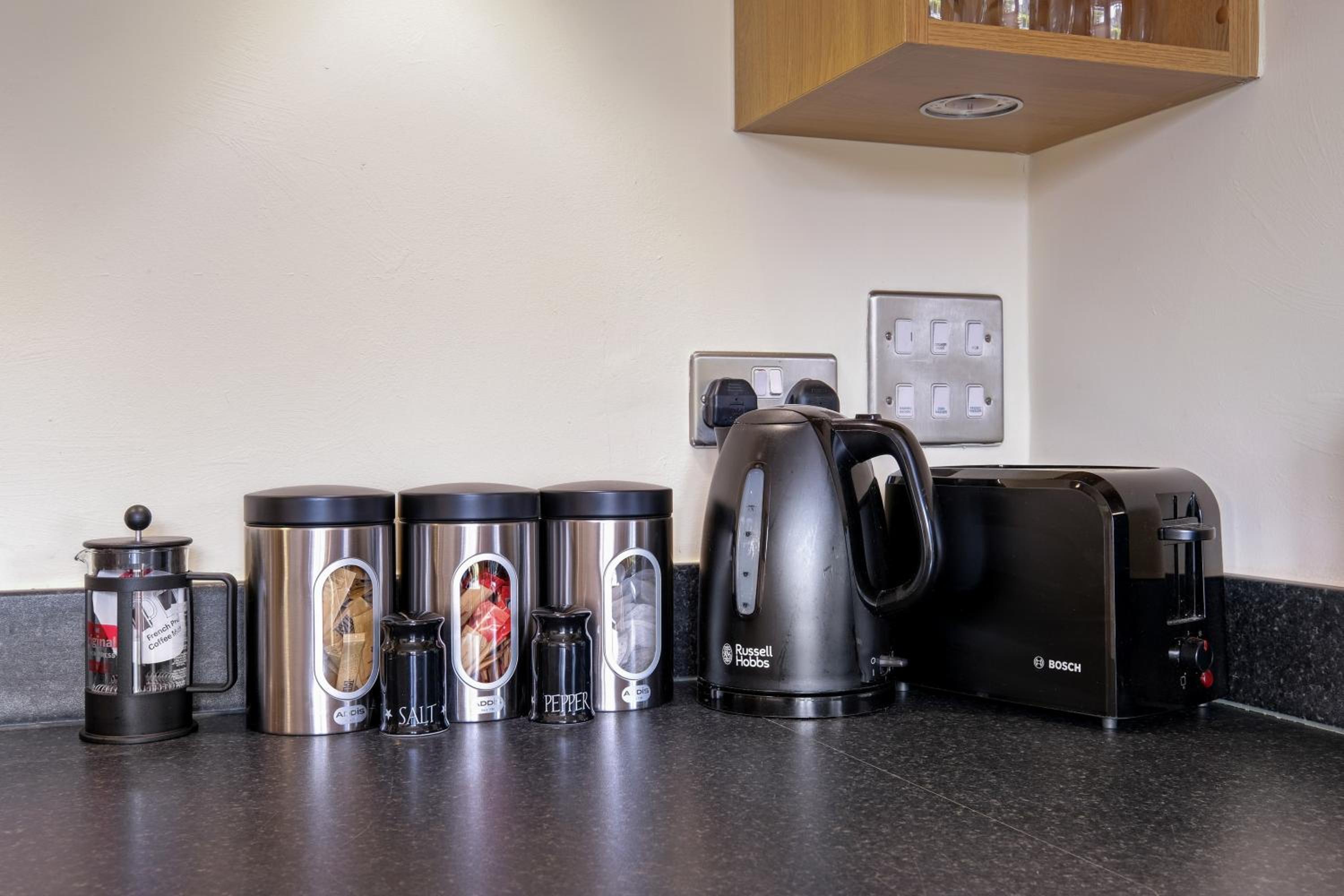 London Heathrow Living Holywell Serviced Houses - 3 and 4 bedrooms By 360stays, photo 80