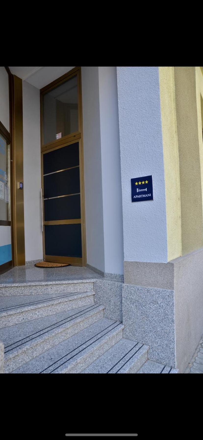 Hotel Royal 2 **** - Image 1