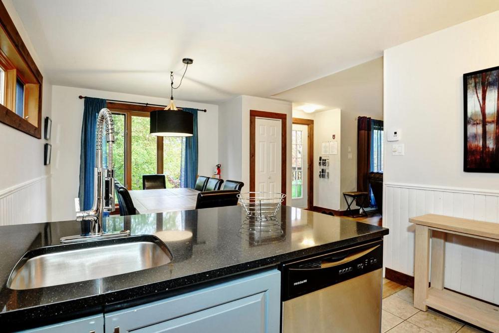 Chalet- 21 Chemin des Skieurs view 5