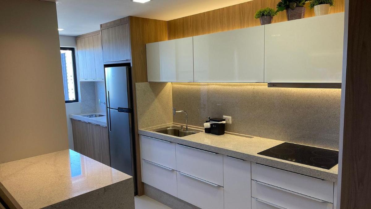 Studio no último andar no CENTRO de FOZ com vista para o rio Paraná