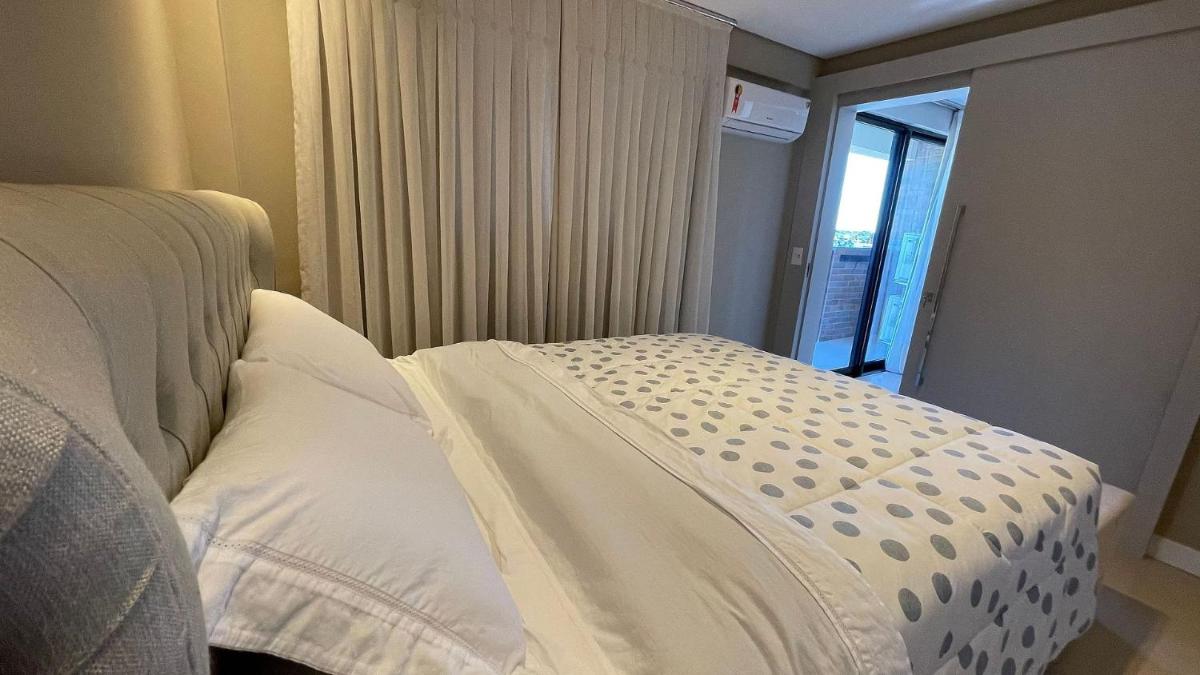 Studio no último andar no CENTRO de FOZ com vista para o rio Paraná