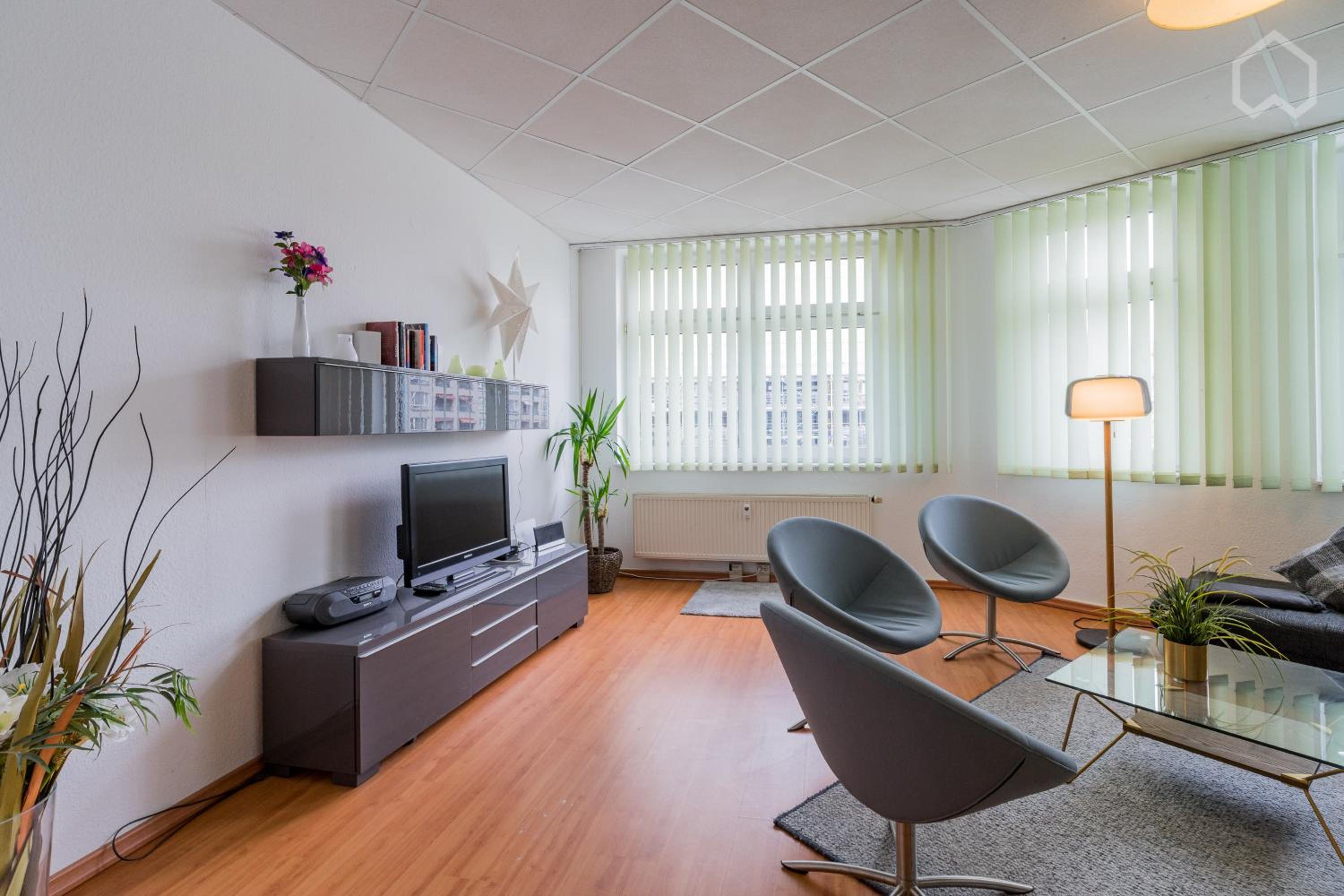 Spacious and modern furnished apartment for 10 guests