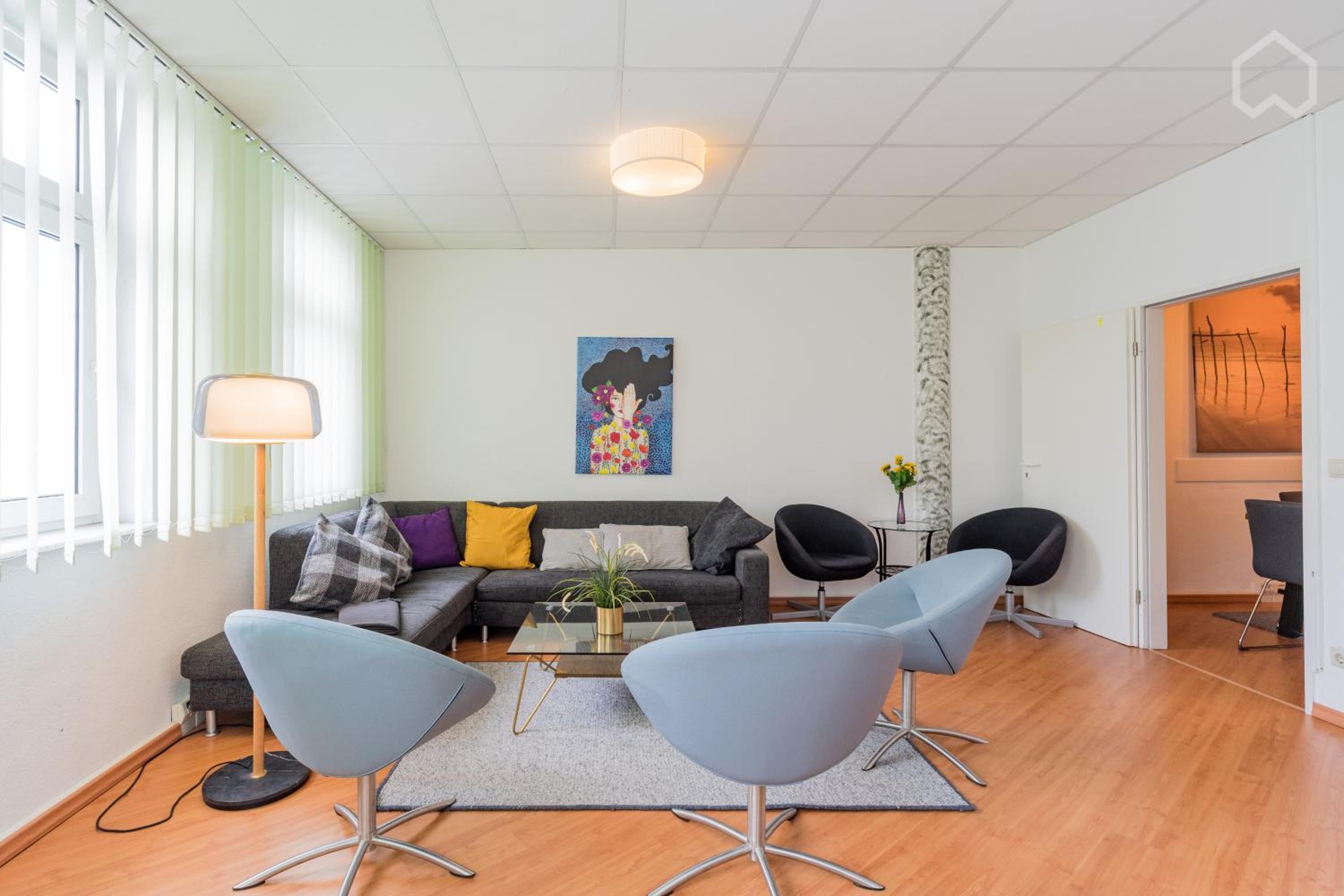Spacious and modern furnished apartment for 10 guests