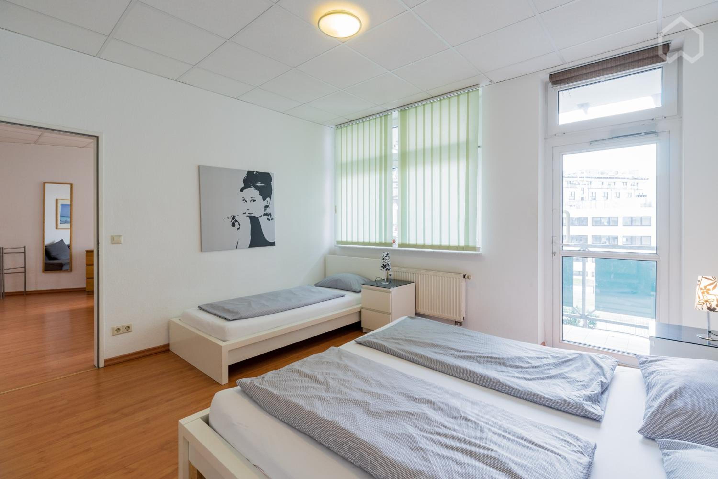 Spacious and modern furnished apartment for 10 guests