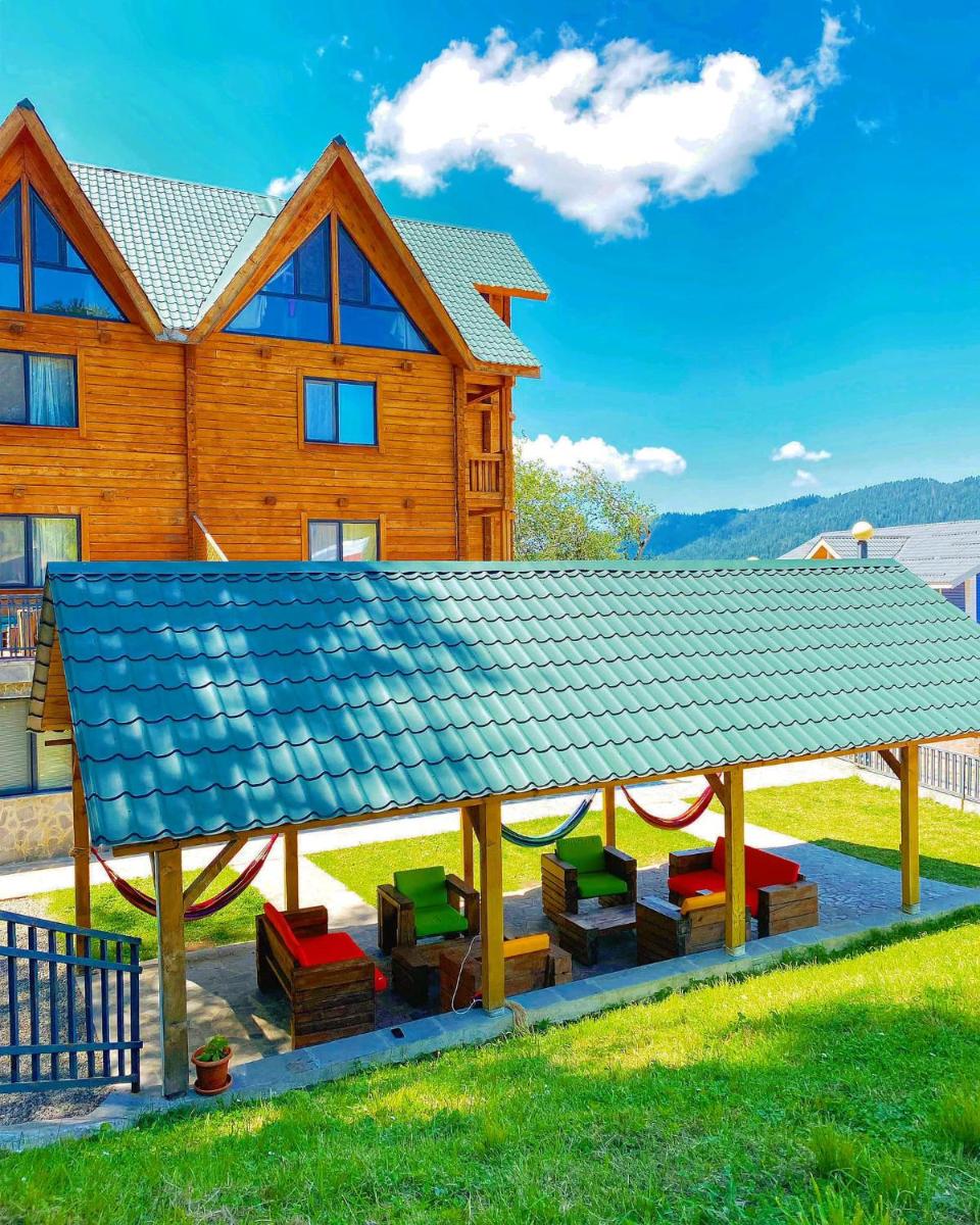 outdoor BBQ area