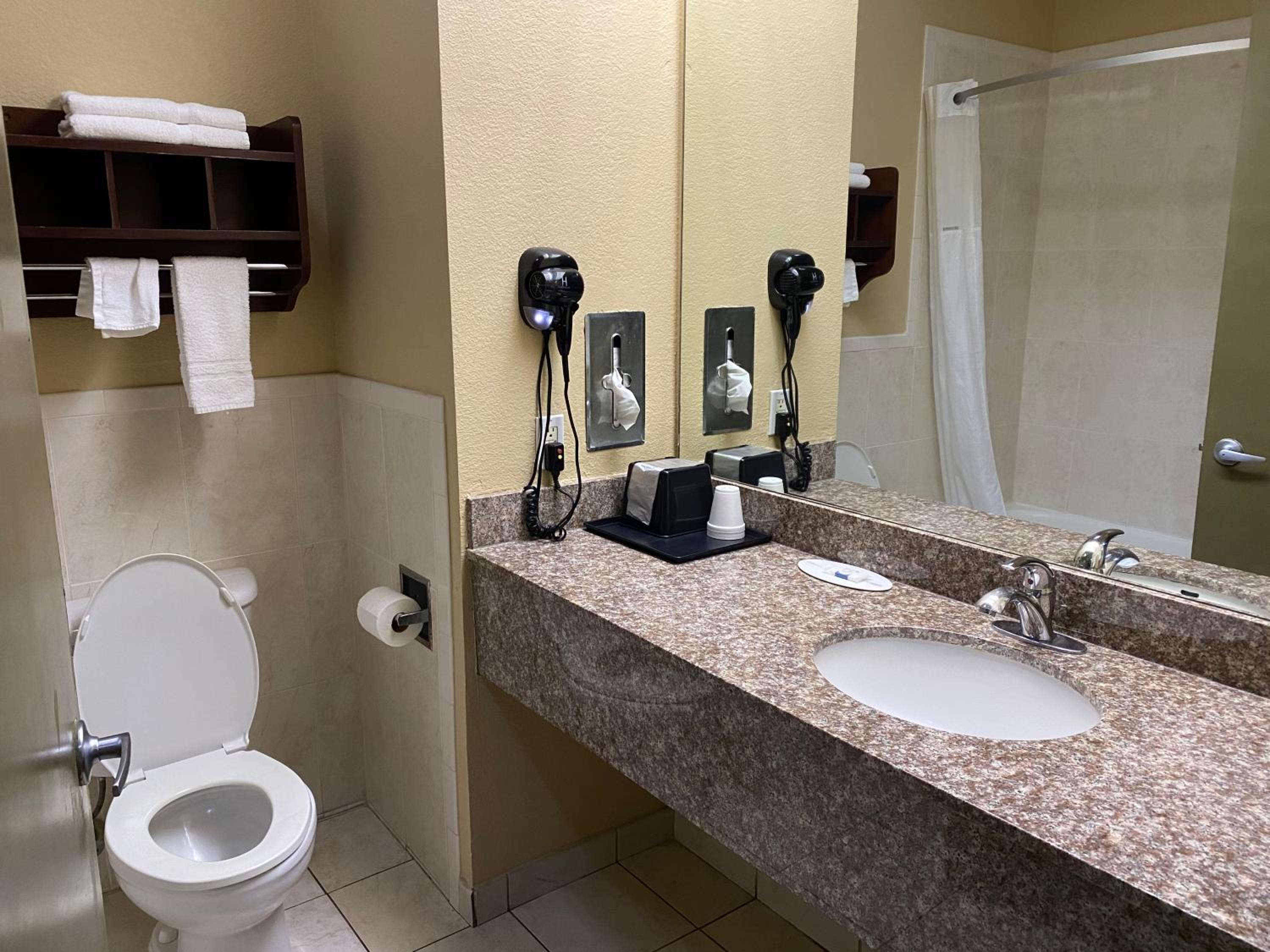 Red Lion Inn Suites IAH Airport East - Property Image 1