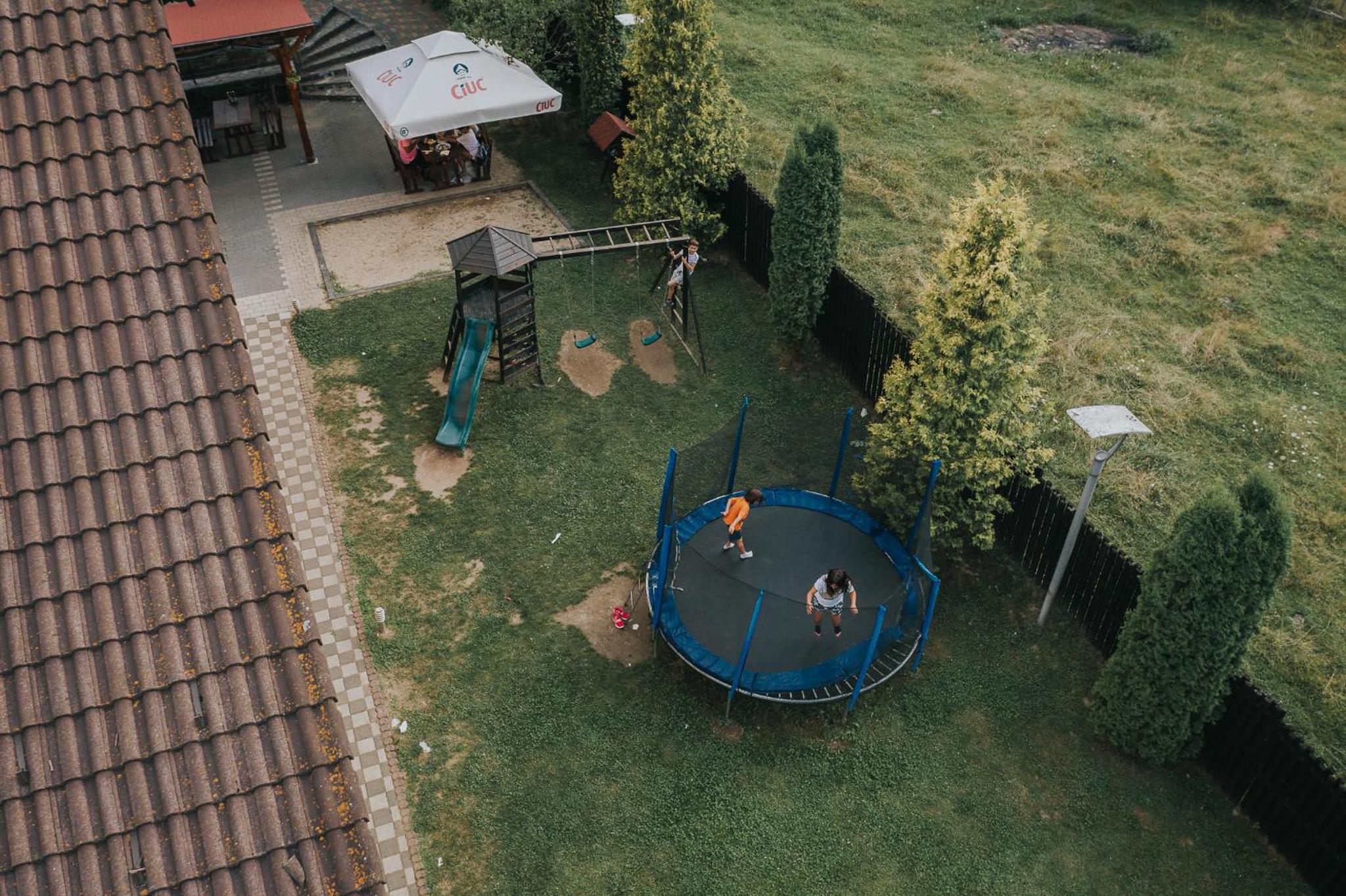 Photo 12