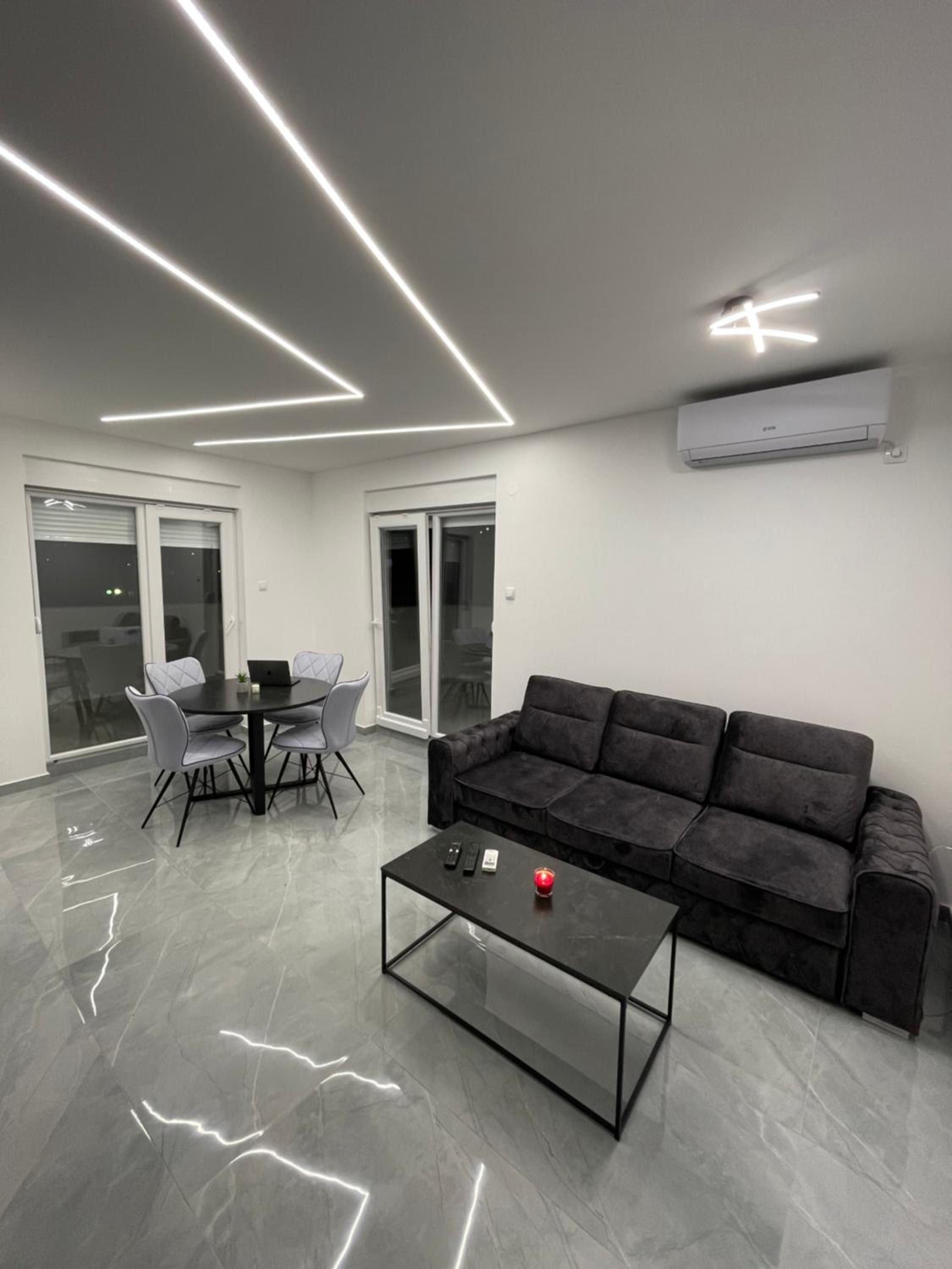Trebinje LUX Apartman sa garažom blizu centra