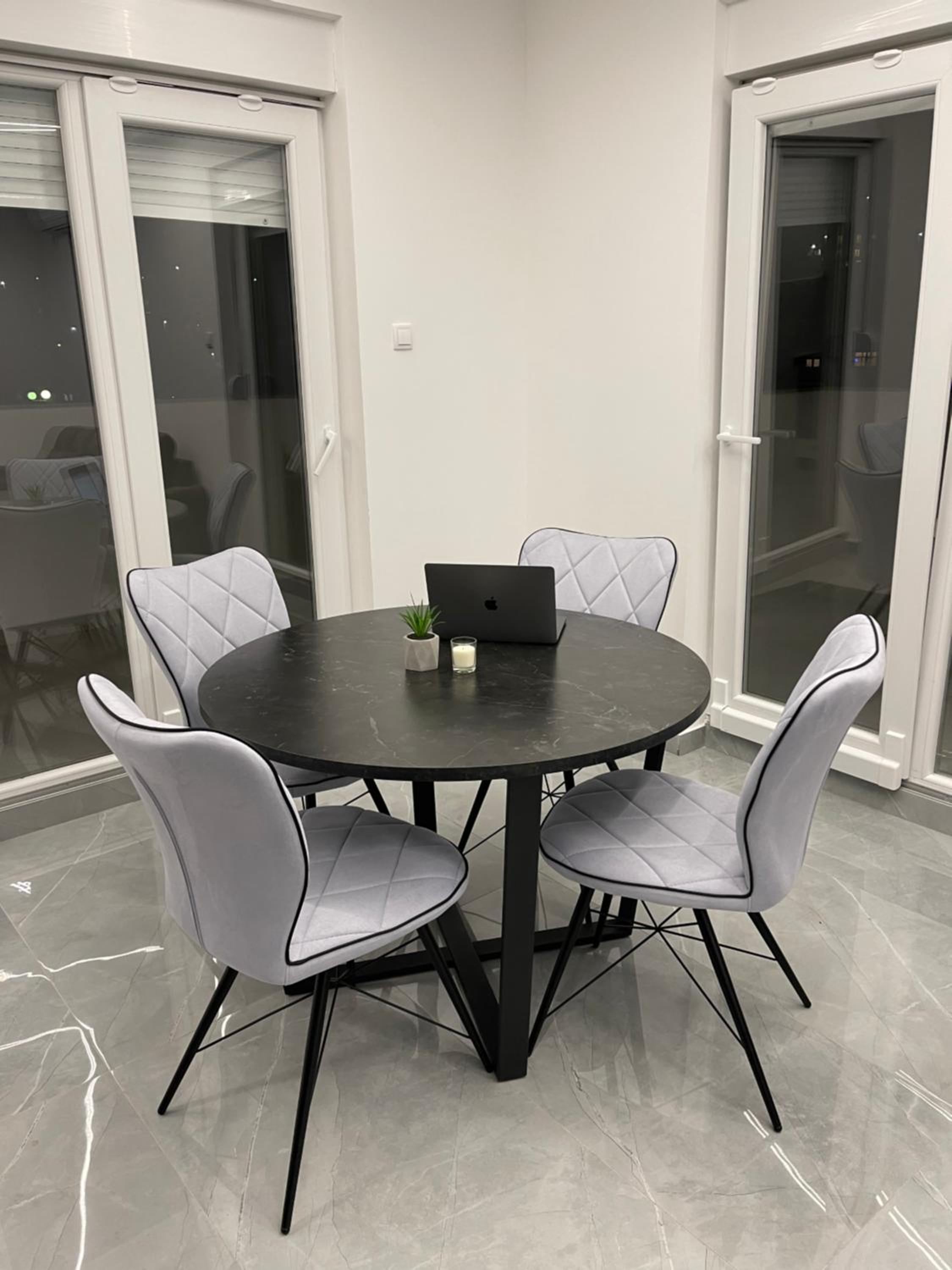 Trebinje LUX Apartman sa garažom blizu centra