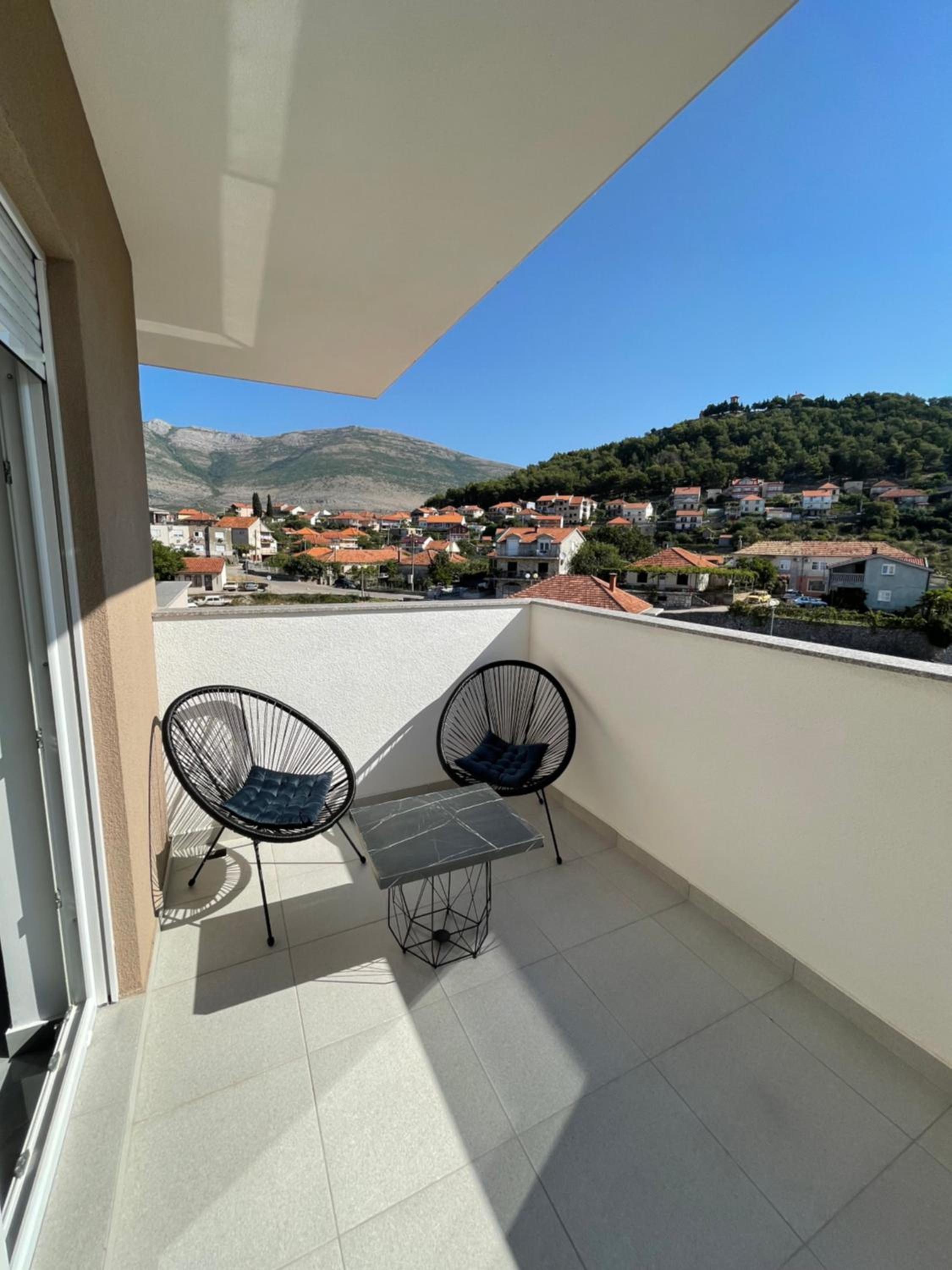 Trebinje LUX Apartman sa garažom blizu centra